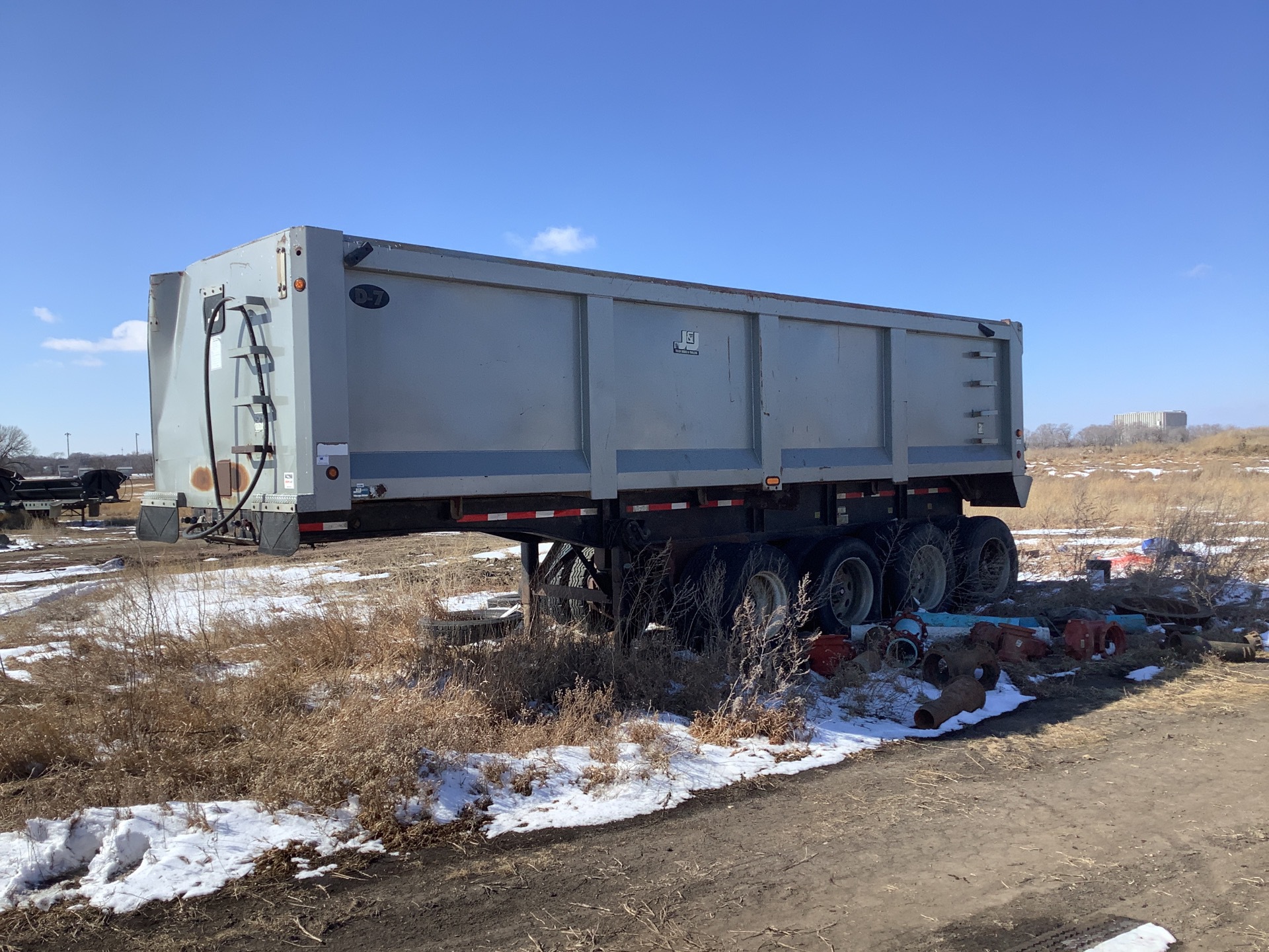 2005 J&J Trailers  Tri/A End Dump Trailer