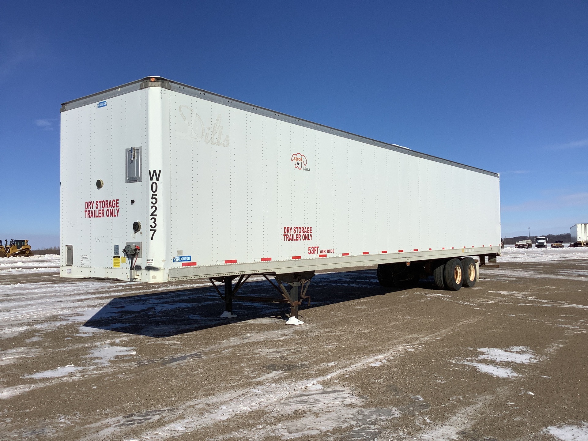 2005 Stoughton AVW-535T-S-C-AR 53 ft T/A Van Trailer