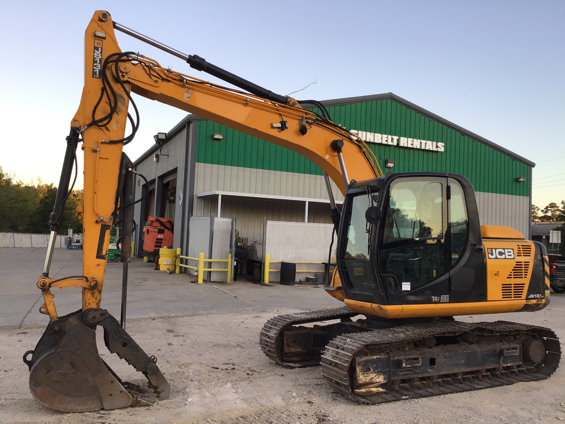 2018 JCB JS131 LC Tracked Excavator