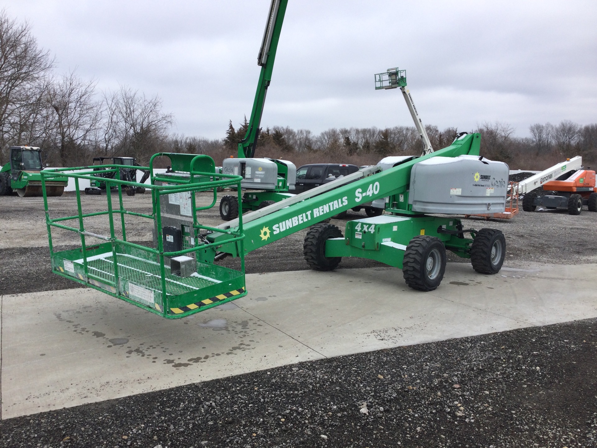 2013 Genie S40 4WD Diesel Telescopic Boom Lift