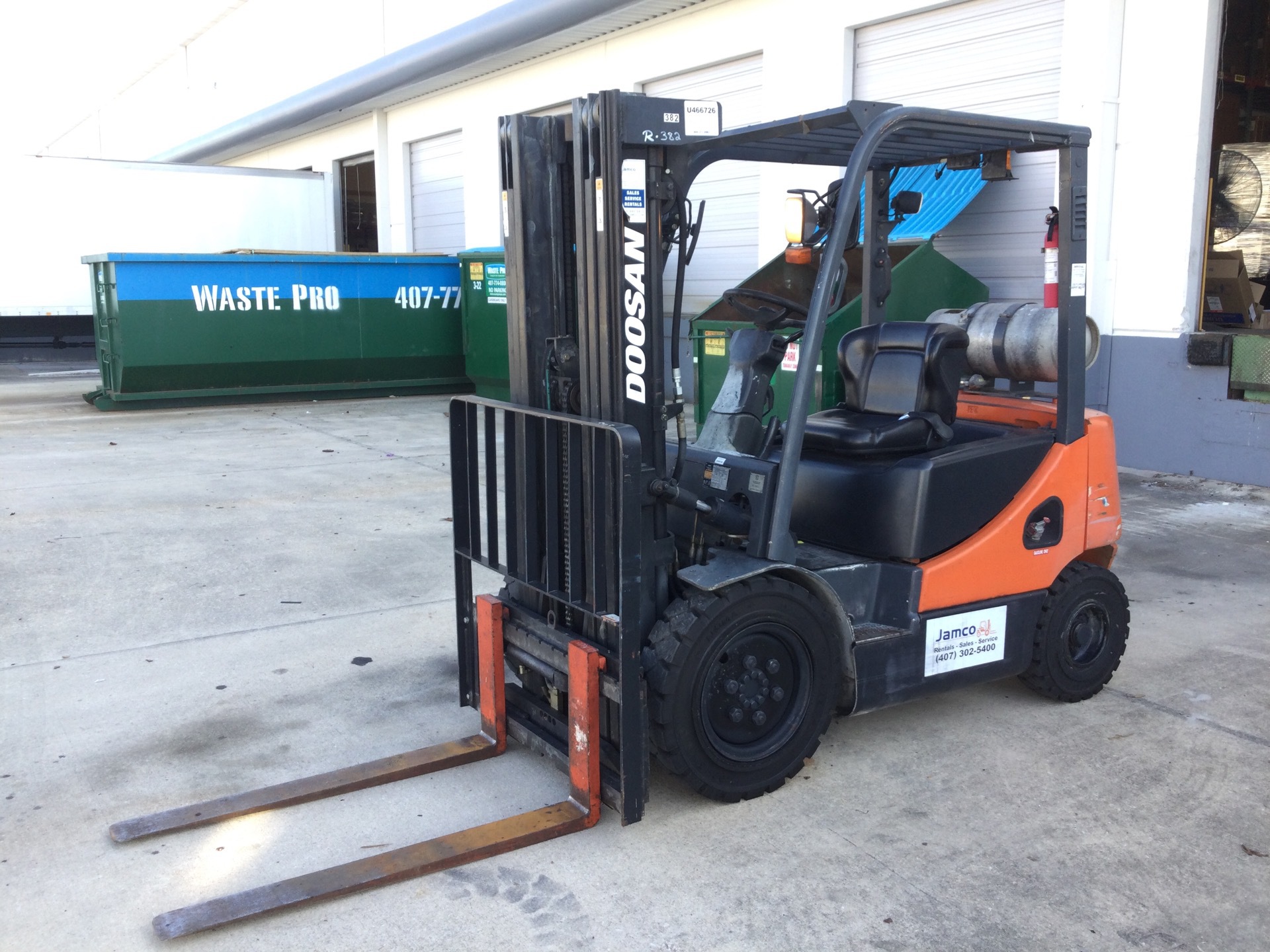 2012 Doosan G25P-5 4600 lb Pneumatic Tire Forklift