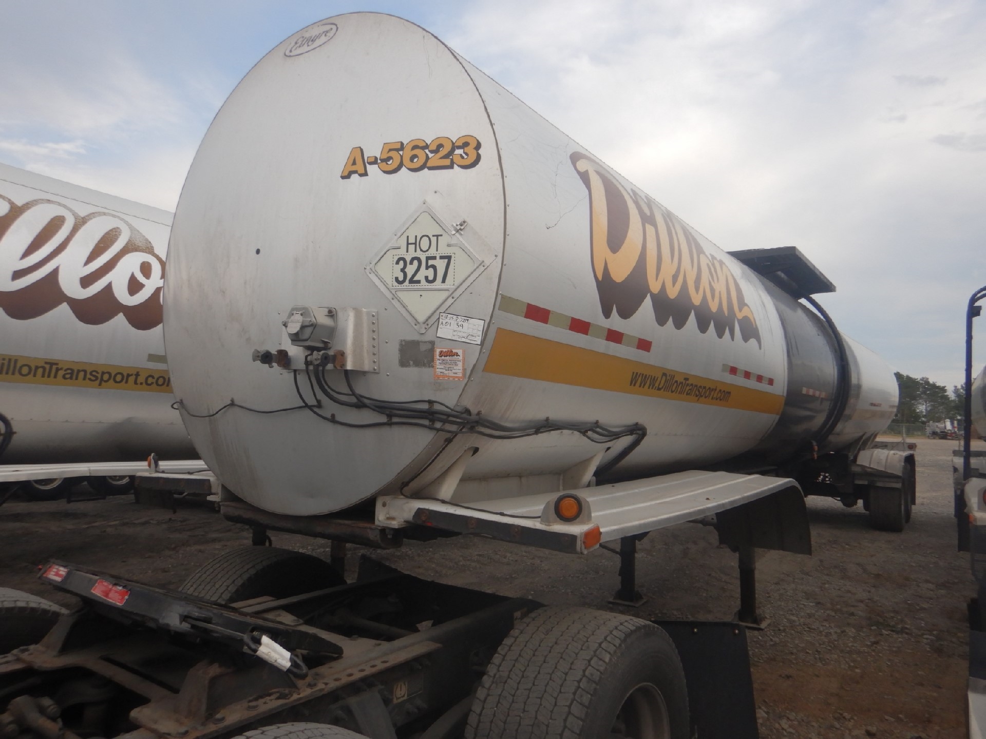 2007 Etnyre ARA T/A 7250 gal Asphalt Tank Trailer