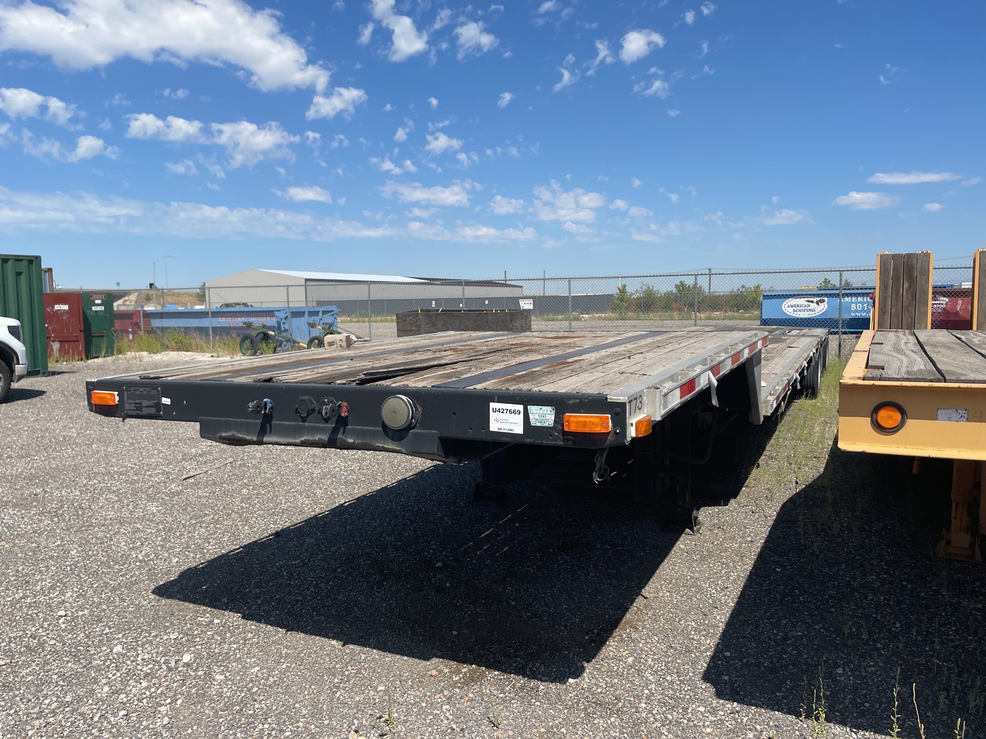 2001 Transcraft DTL-2000 48 ft T/A Spread Axle Single Drop Step Deck Trailer