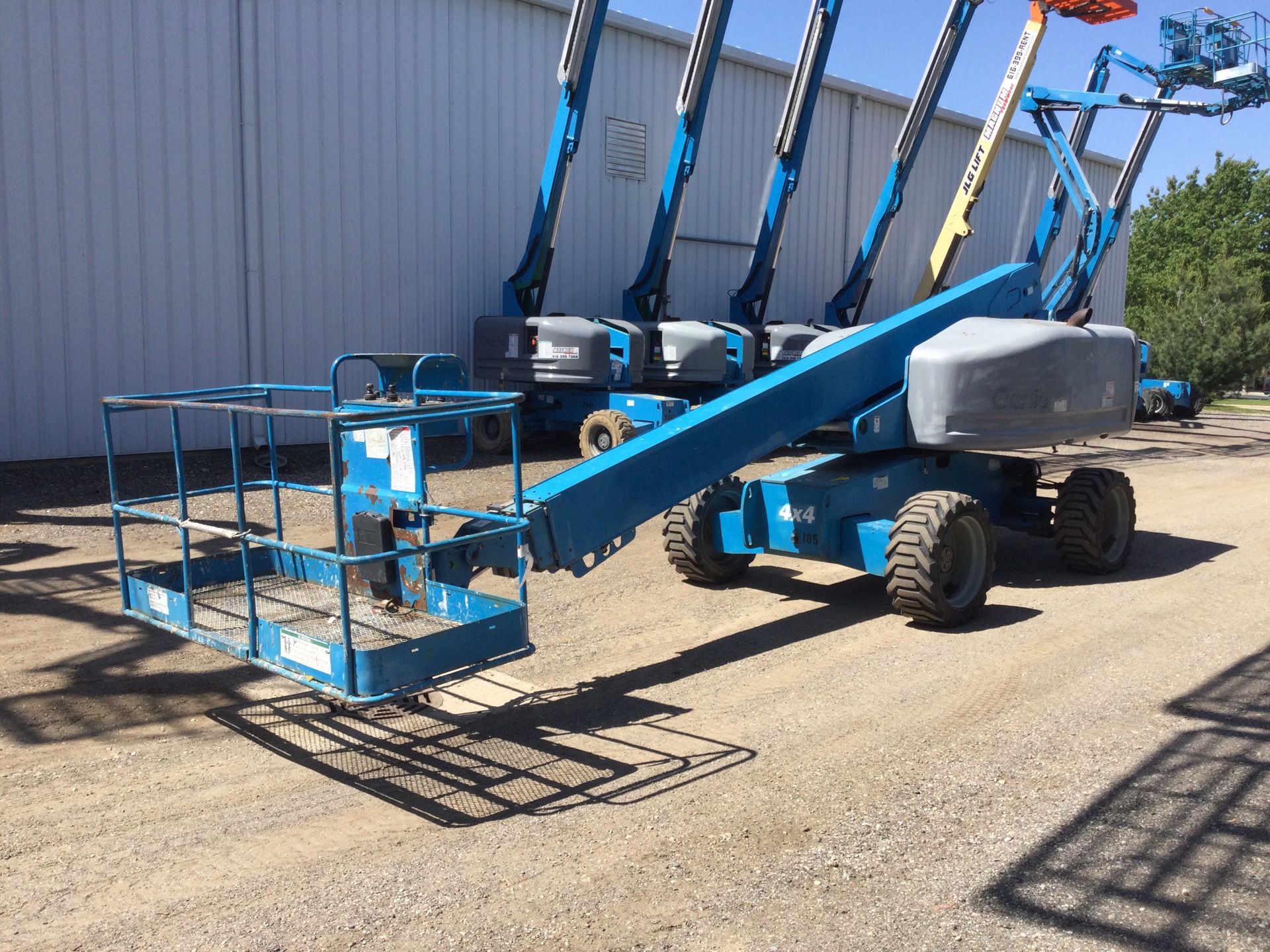 2005 Genie S-60 4WD Diesel Telescopic Boom Lift