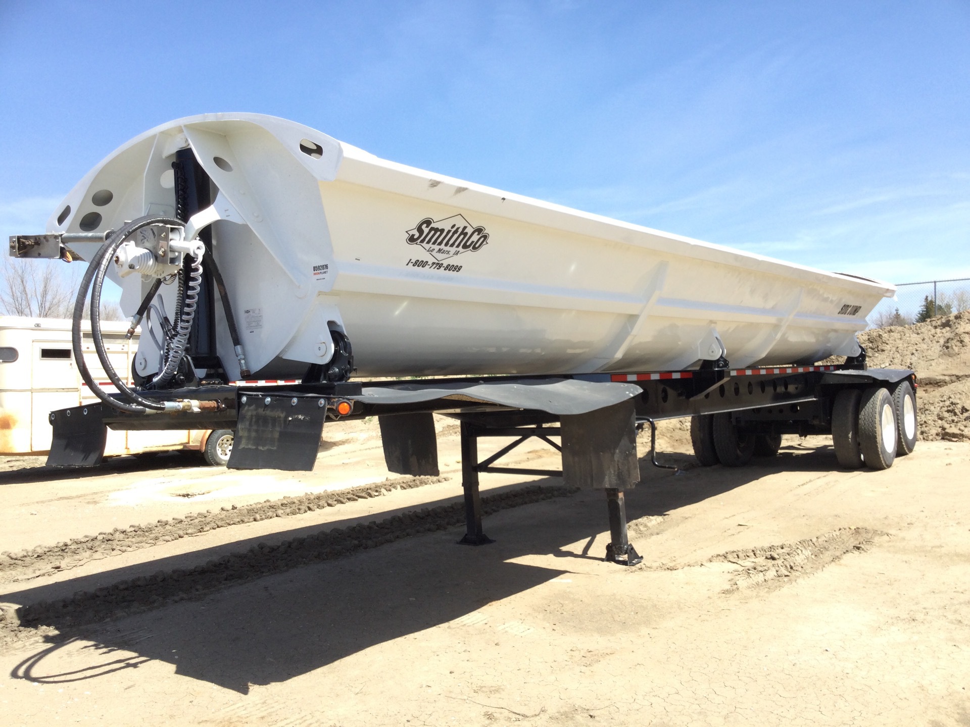 2012 Smithco SX2-40-34 T/A Side Dump Trailer