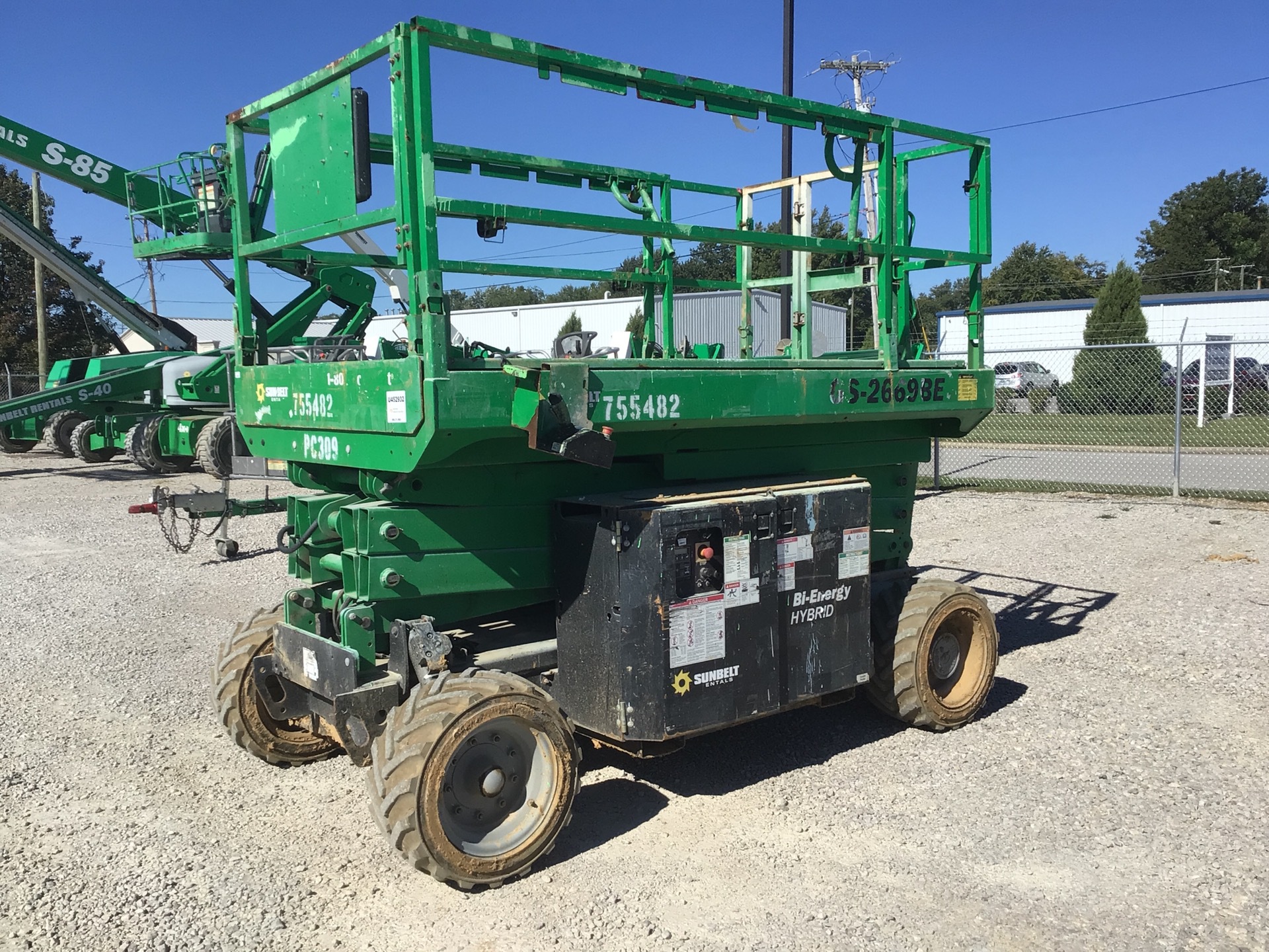 2015 Genie GS2669BE Hybrid Diesel Scissor Lift