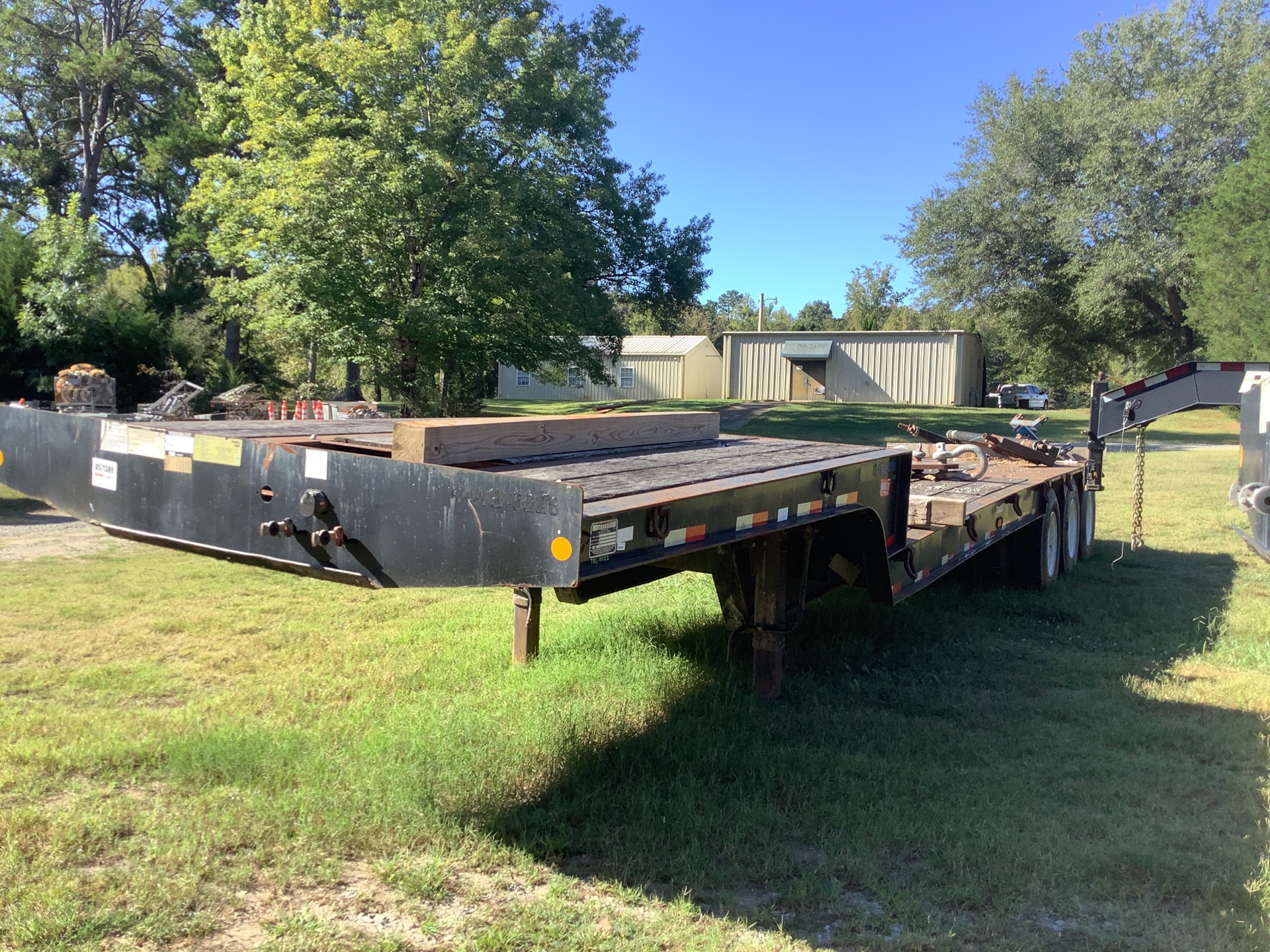 2014 Dynaweld LB52-38 38 ft Tri/A Single Drop Step Deck Trailer