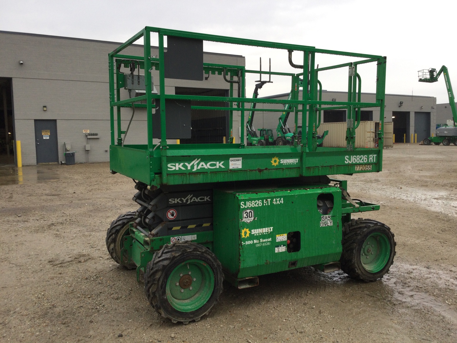 2015 Skyjack SJ 6826 RT Dual Fuel 4x4 Scissor Lift