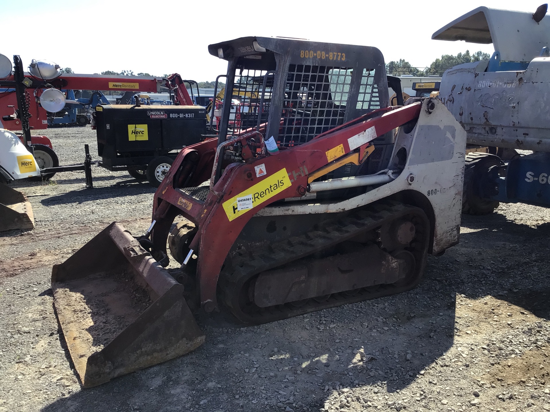 2016 Takeuchi TL8 Compact Track Loader