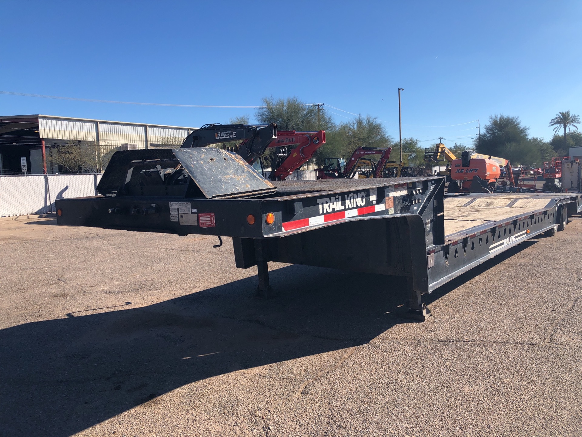 2013 Trail King TK70HT-482 35 ton T/A Hydraulic Tail Trailer