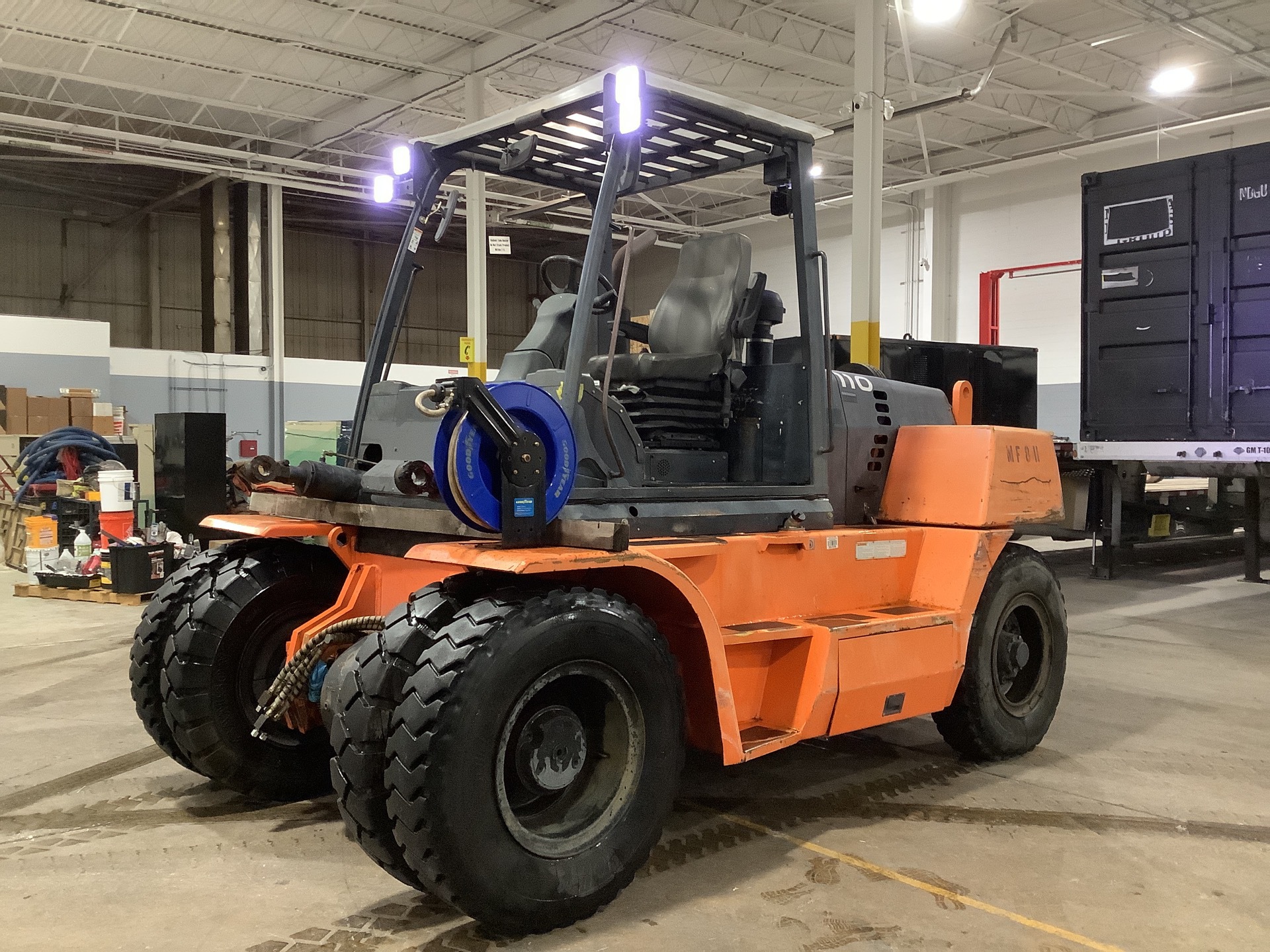 2007 Doosan D110S-5 19650 lb Pneumatic Tire Forklift