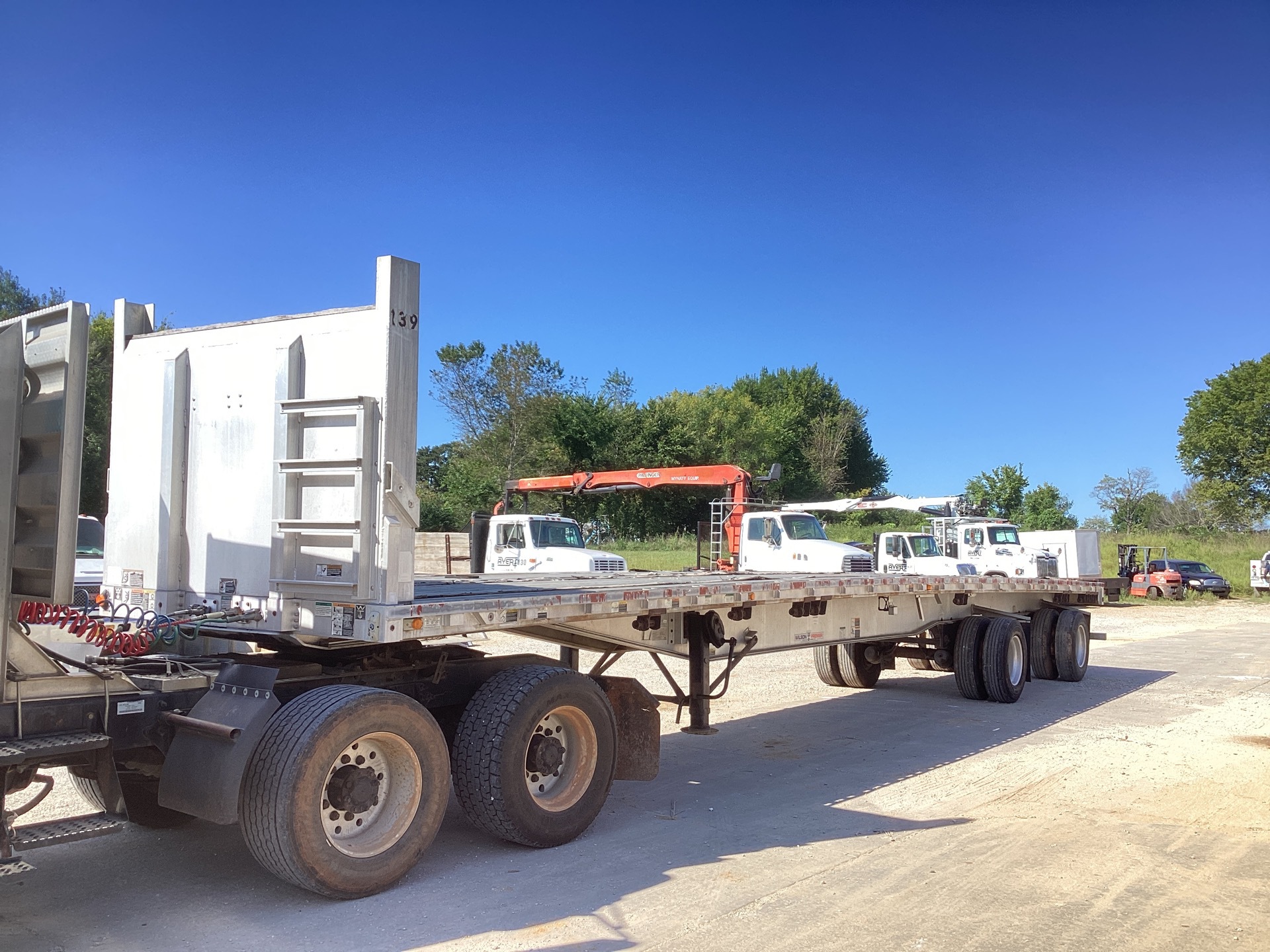 2007 Wilson ACF-300SS 48 ft T/A Flatbed Trailer