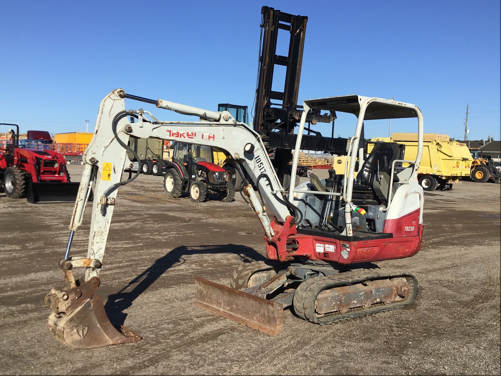 2016 Takeuchi TB230 Mini Excavator