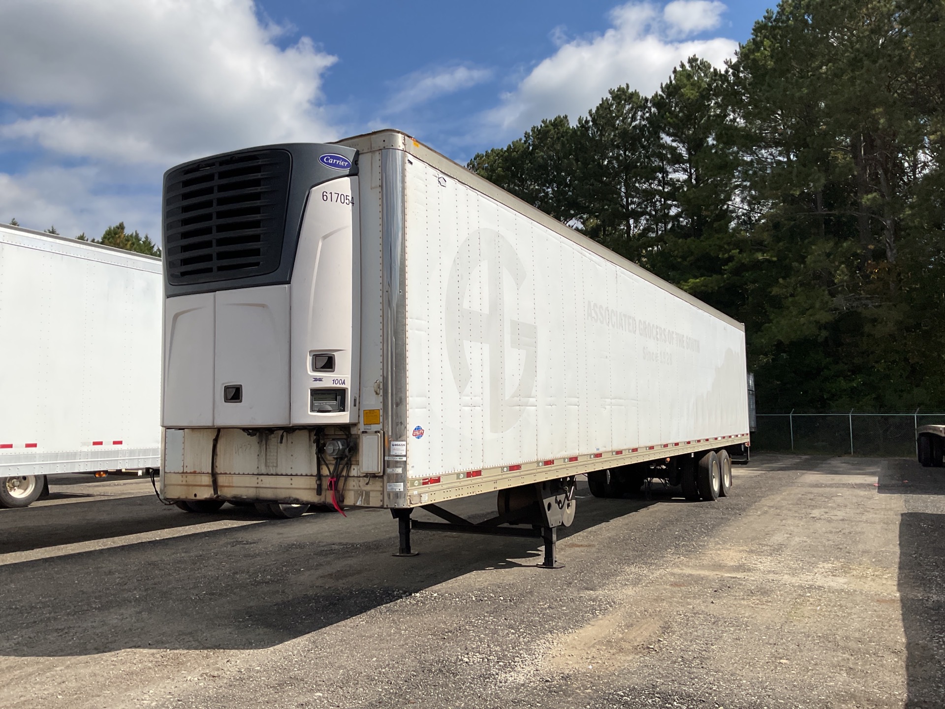 2010 Utility 53 ft x 102 in T/A Refrigerated Trailer