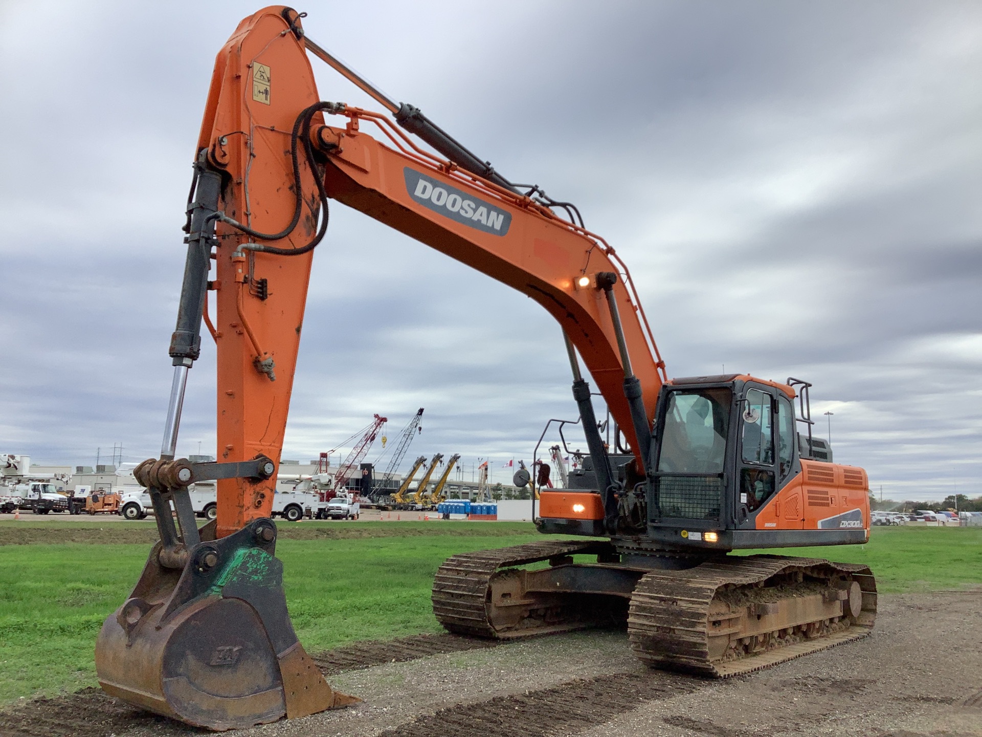 2014 Doosan DX300LC-5 Tracked Excavator