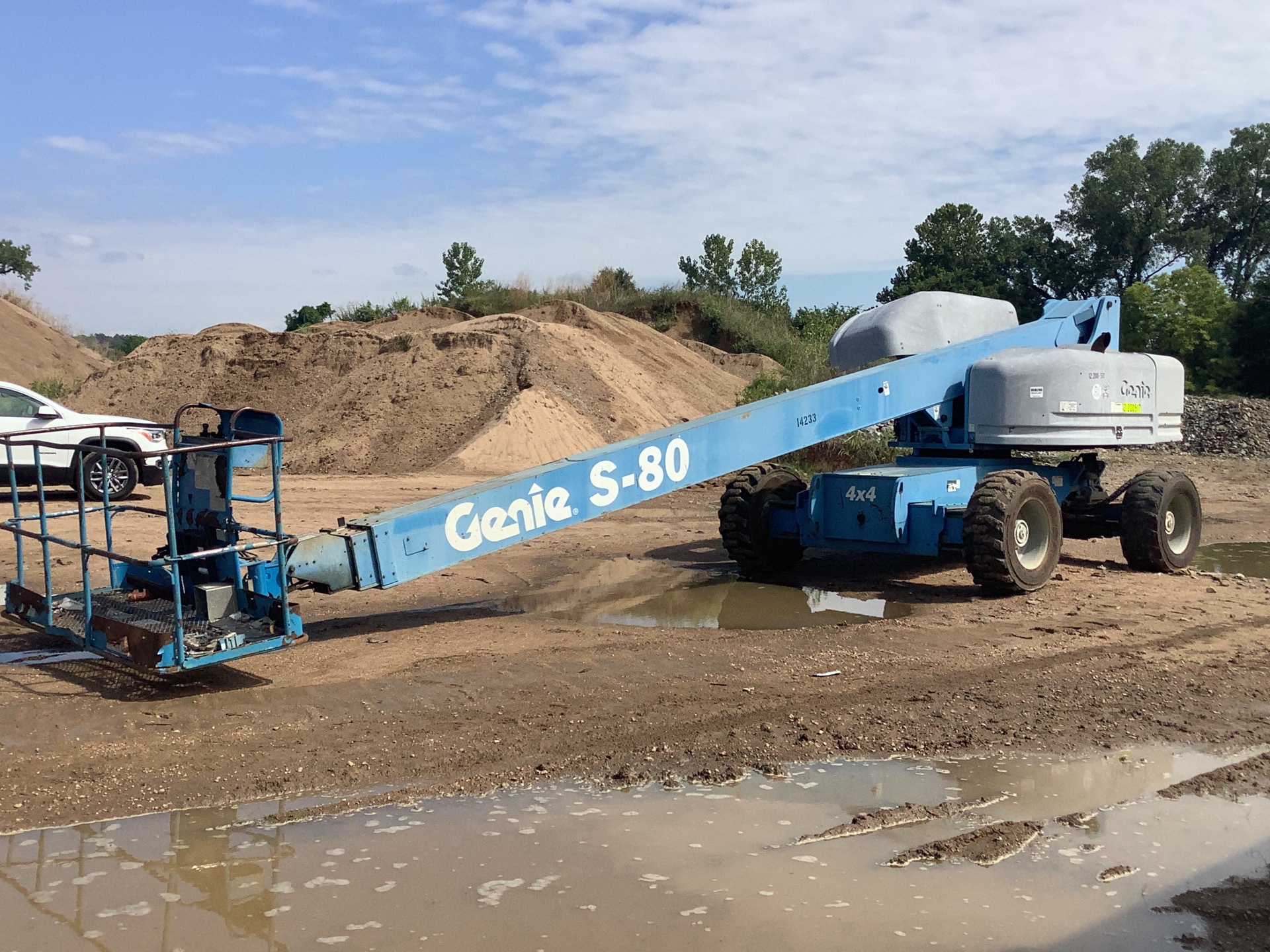 2007 Genie S-80 4WD Diesel Telescopic Boom Lift