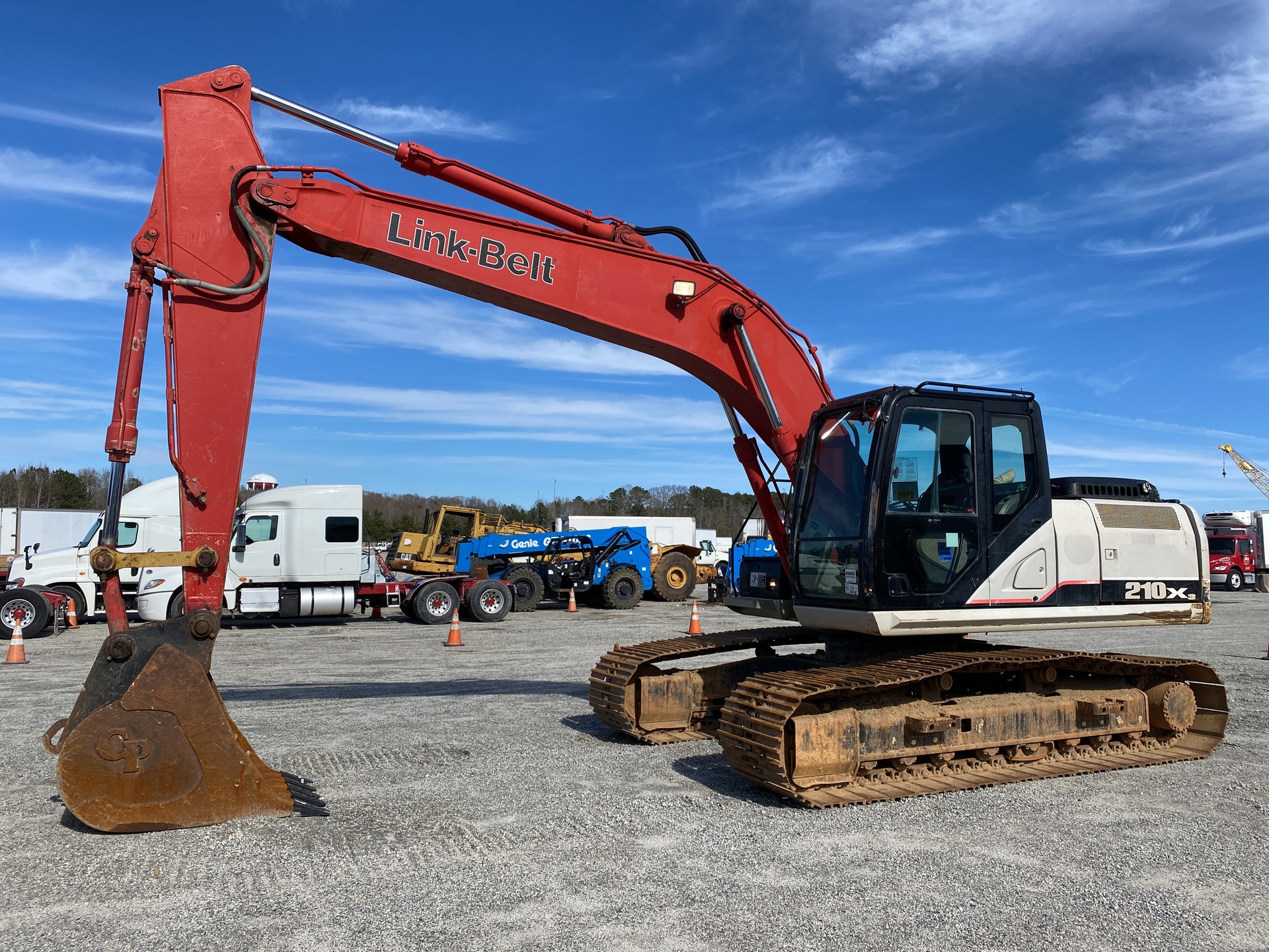 2017 Link-Belt 210X3 Tracked Excavator