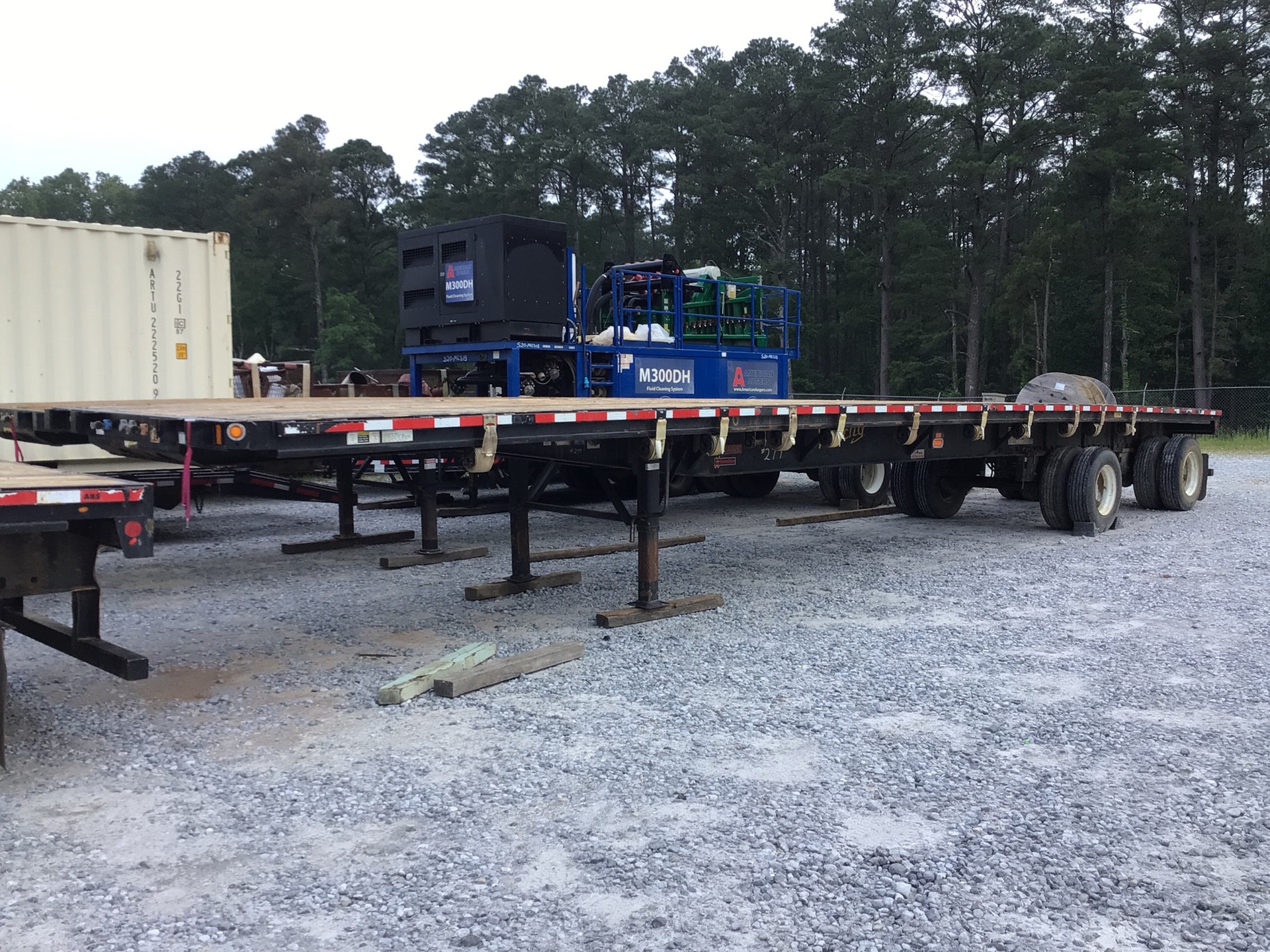 2015 Fontaine 48 ft T/A 48 Ft Float Flatbed Trailer