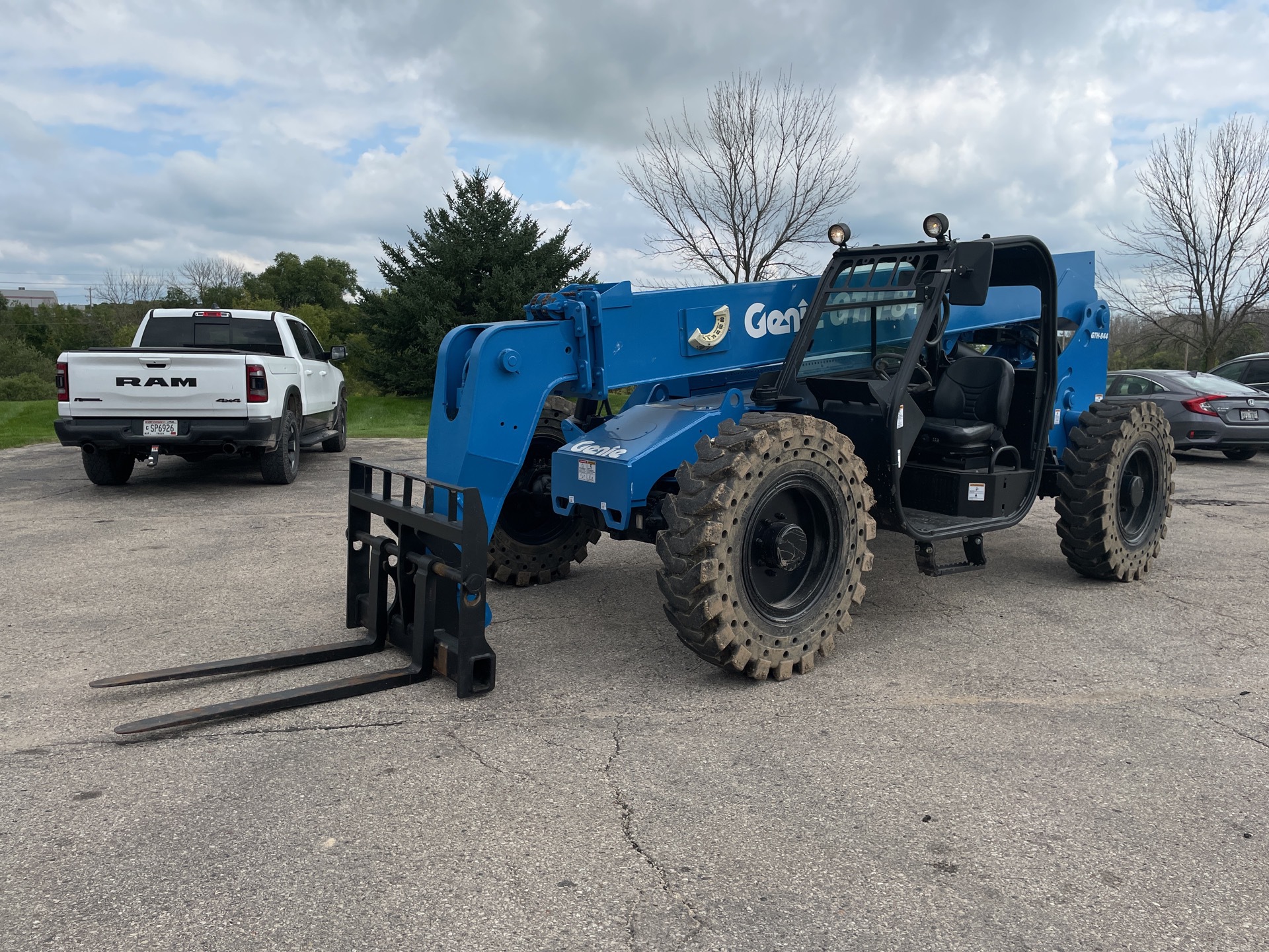 2013 Genie GTH-844 Telehandler