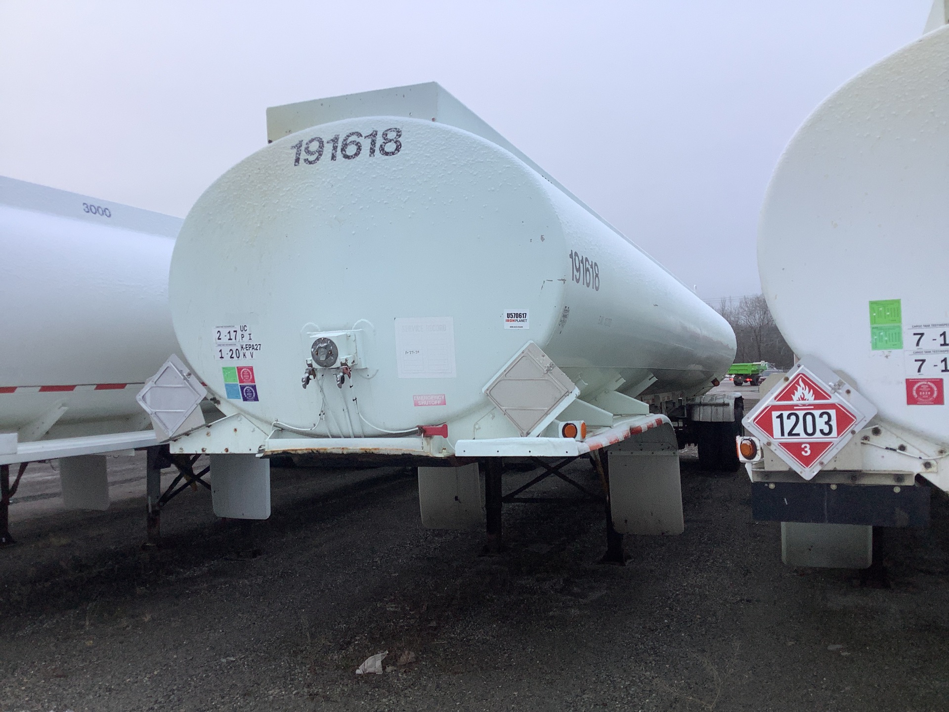 1992 Polar 9500 gal T/A Tanker Trailer