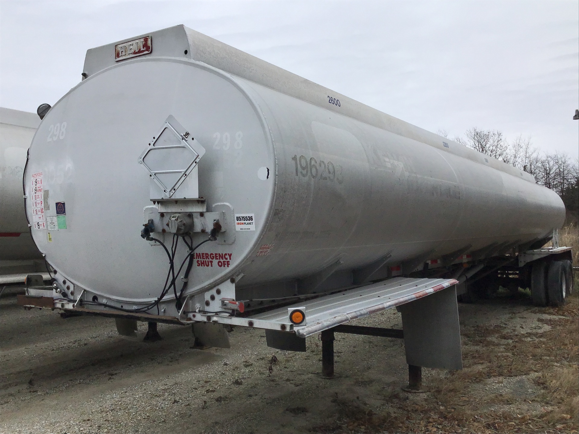 1993 Heil MC306 9,200 gal T/A Tanker Trailer