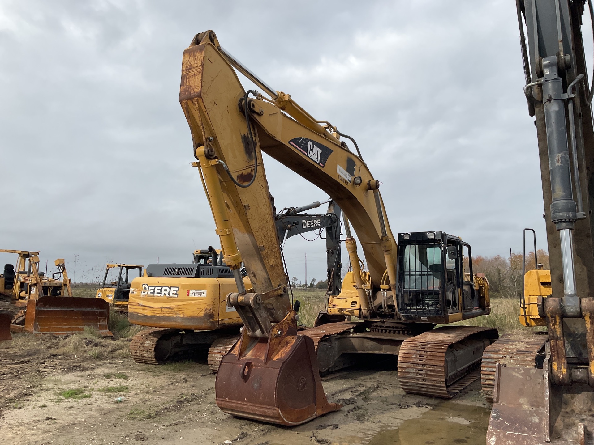 2005 Cat 330C Tracked Excavator