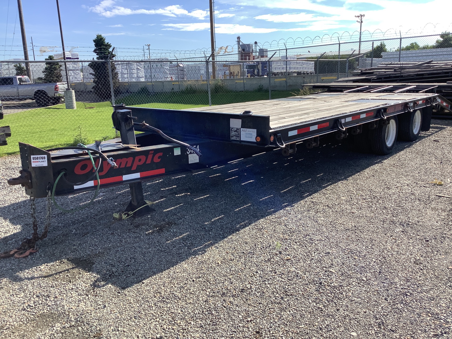 2005 Olympic 20TFB-2 20 ft T/A Equipment Trailer