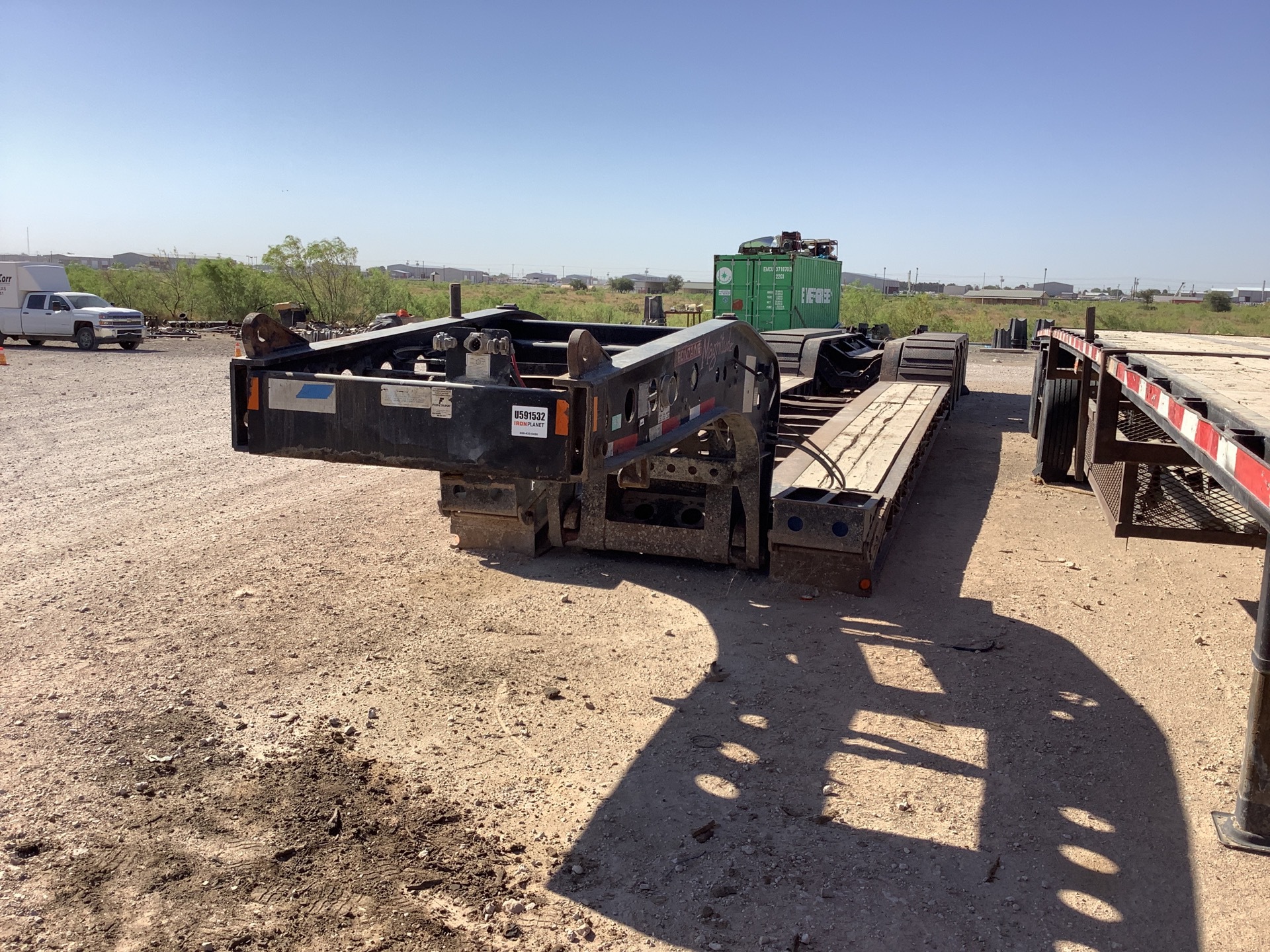 2014 Fontaine Tri/A Removable Gooseneck Lowboy Trailer