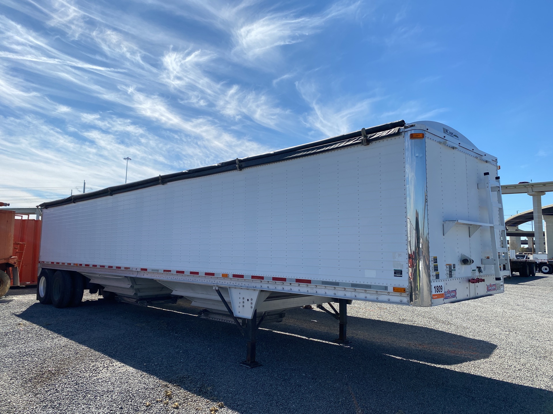 2008 Wilson DWH-550 T/A Grain Trailer