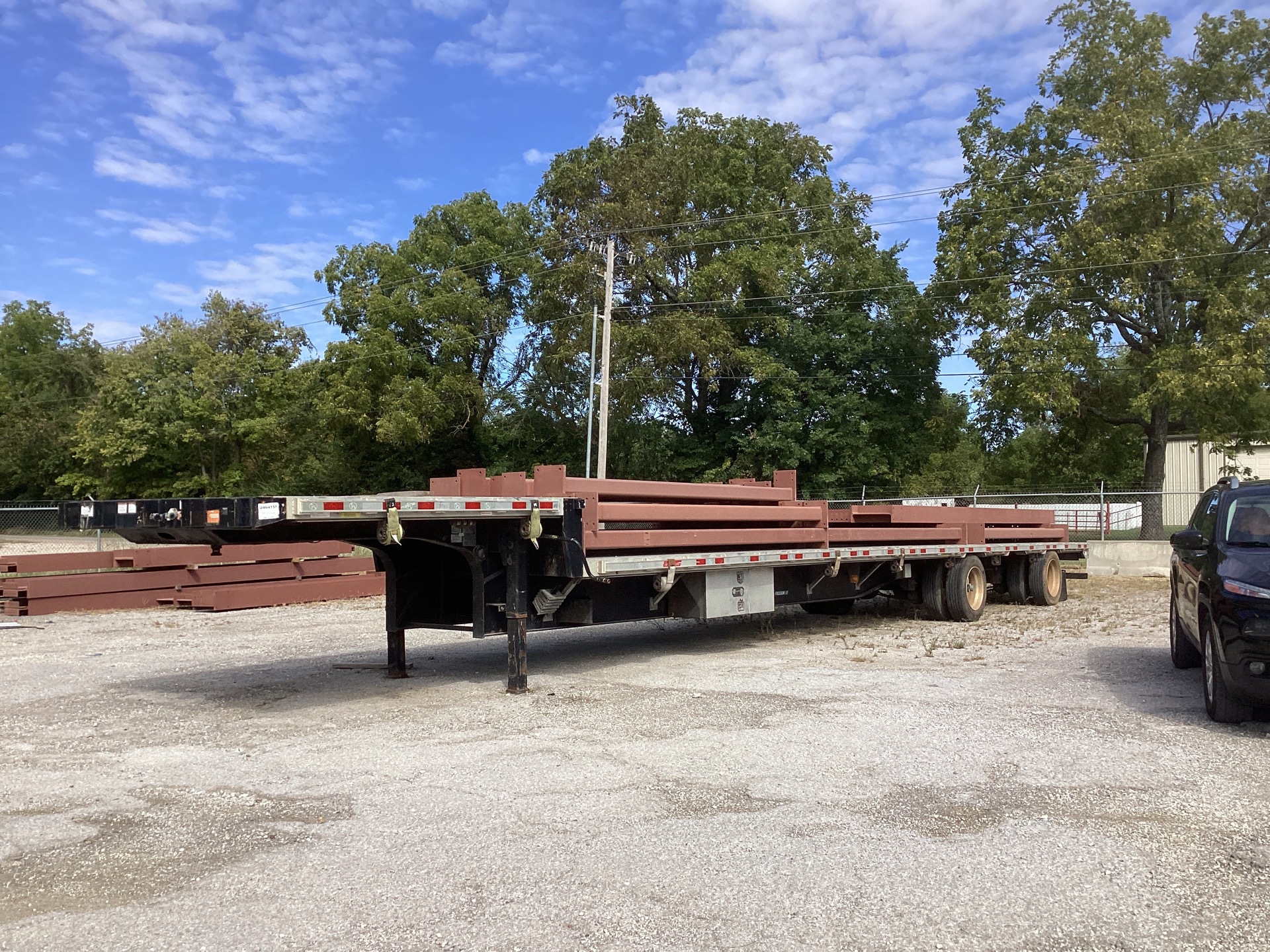 2015 Great Dane  43 ft x 102 in Spread Axle Step Deck Trailer