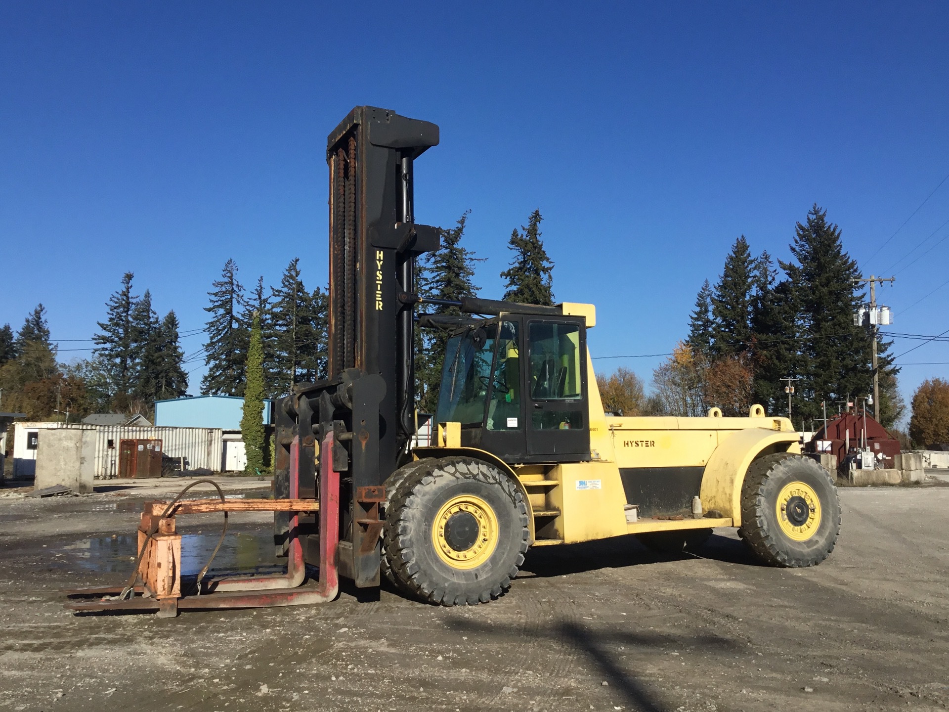 1984 Hyster H650C 44000 lb 4x2 Pneumatic Tire Forklift