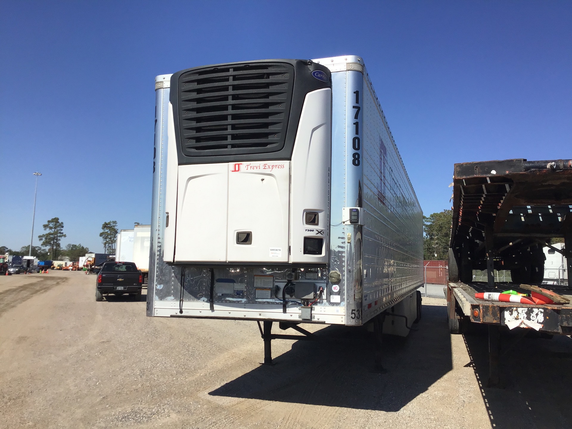 2017 CIMC 1RBR5305 53 ft x 102 in T/A Refrigerated Trailer