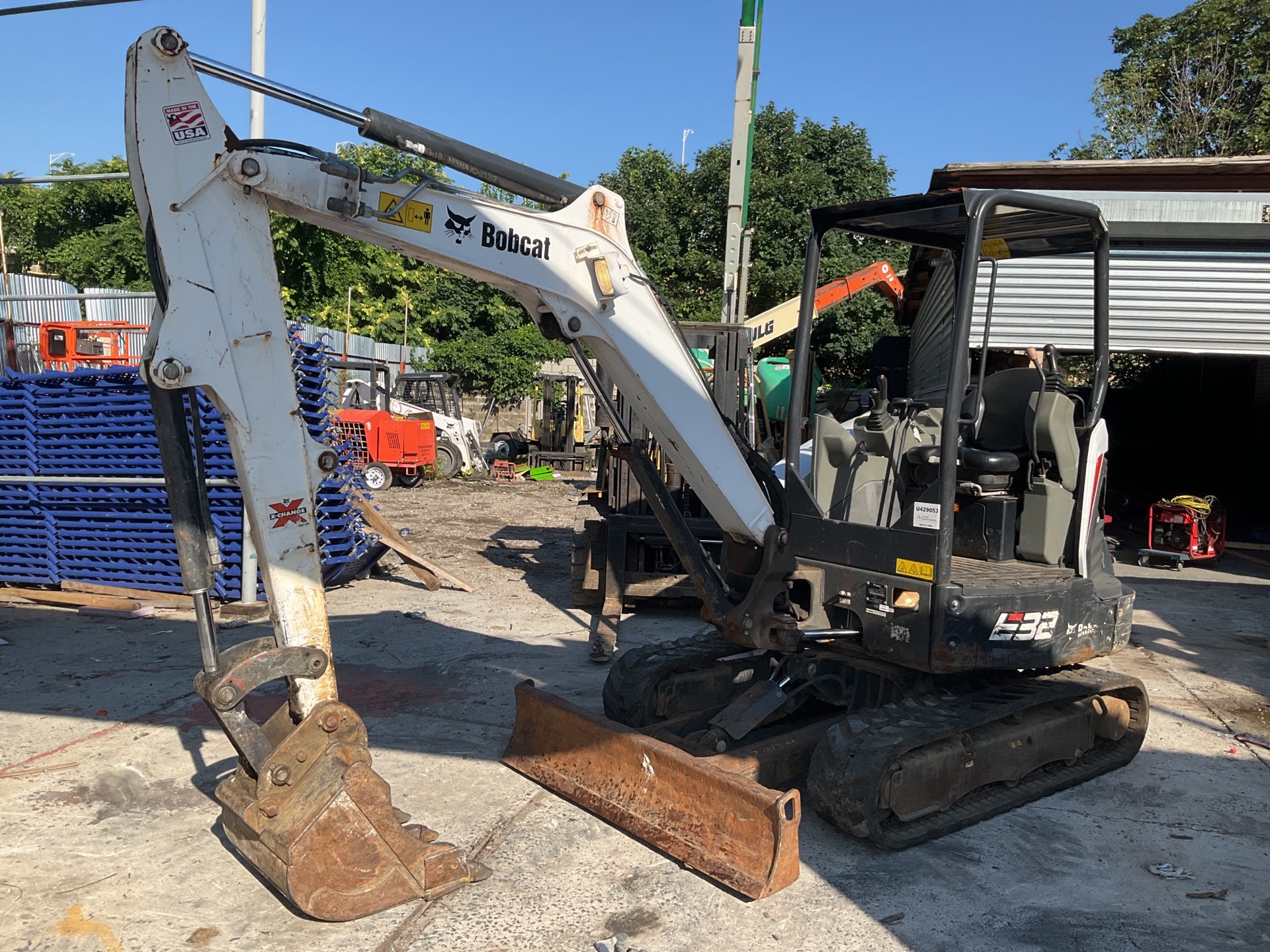 2017 Bobcat E32i Mini Excavator