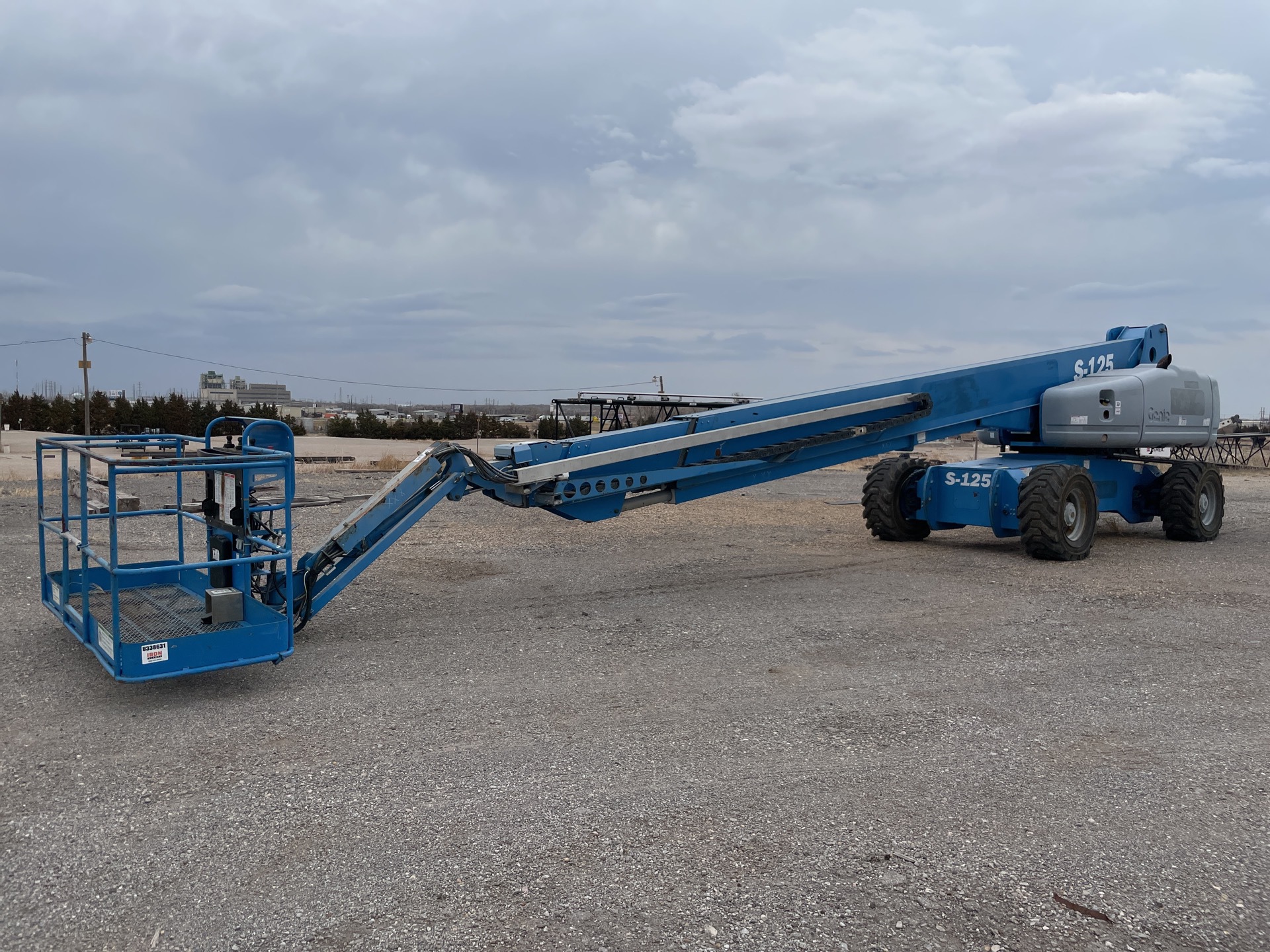 2008 Genie S-125 4WD Diesel Telescopic Boom Lift