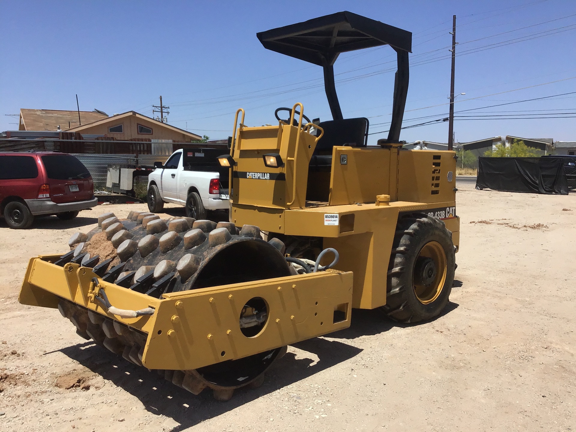 1990 Cat CP-443B Padfoot Drum Compactor