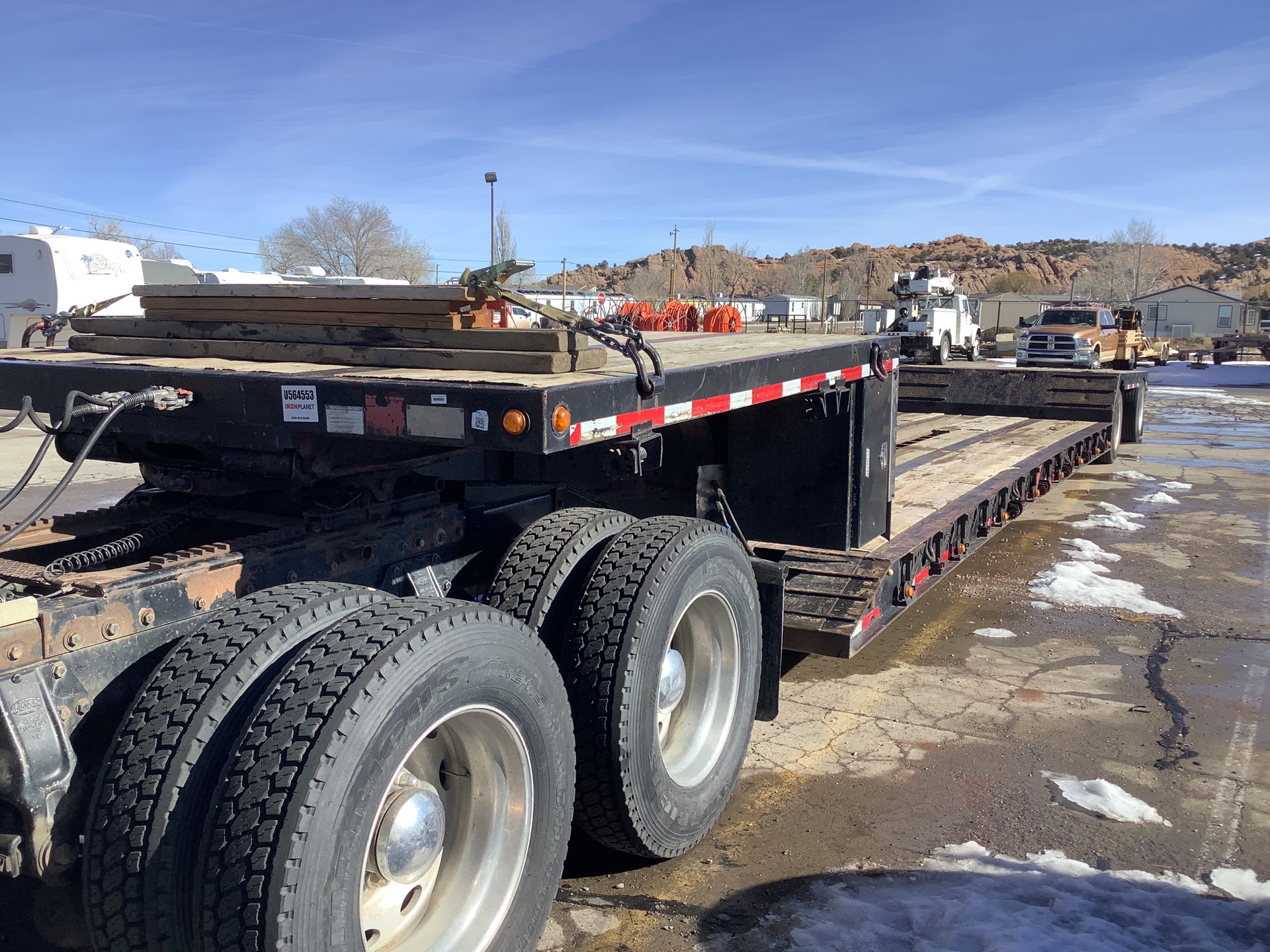 2005 Specialized XL70-MFG T/A Spread Axle Removable Gooseneck Lowboy Trailer