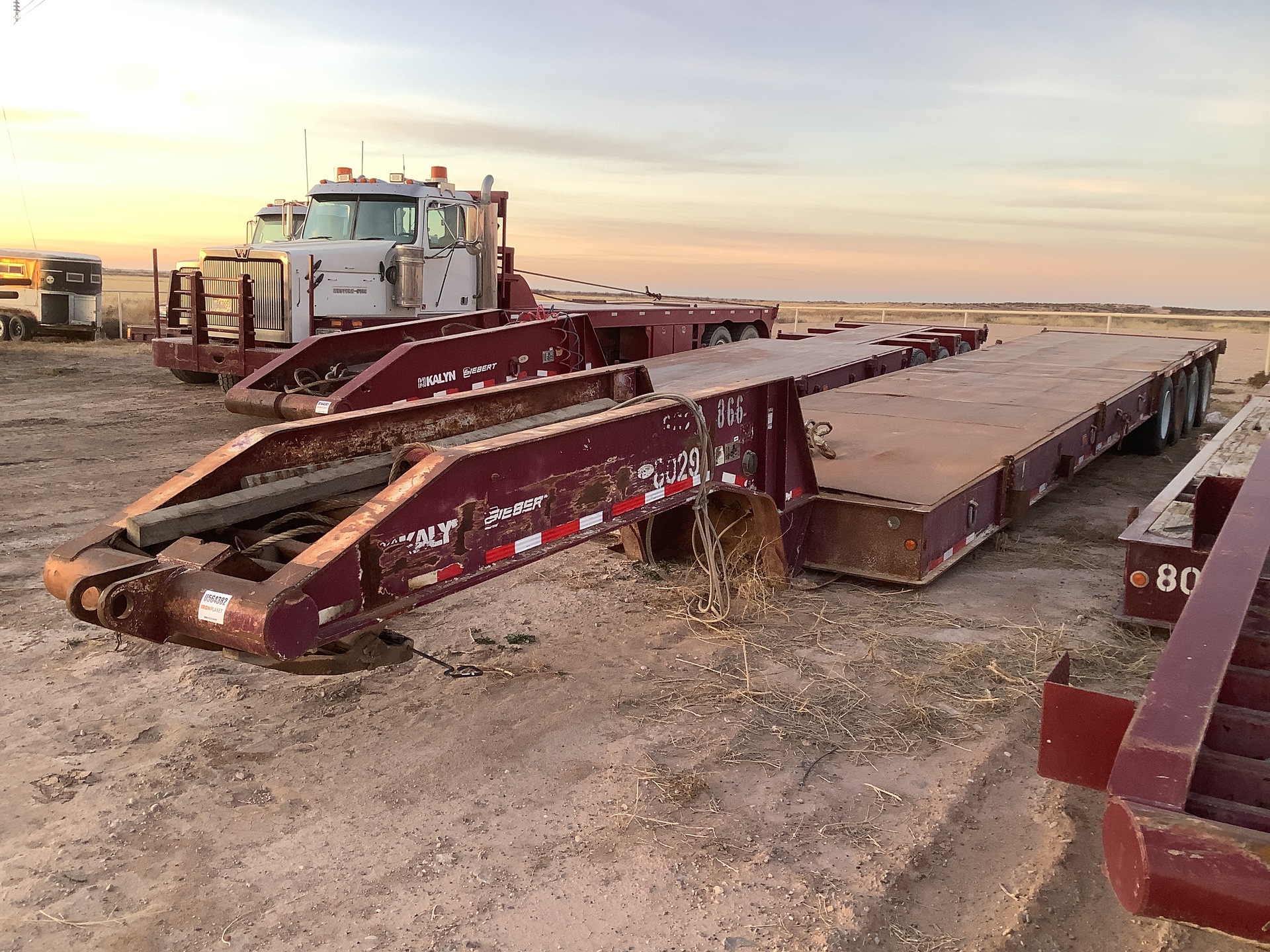 2007 Kalyn/Siebert  Quad/A Oilfield Flatbed Trailer