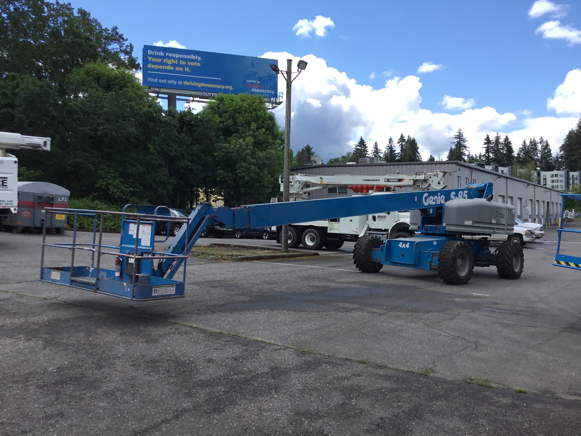 2008 Genie S-85 4WD Diesel Telescopic Boom Lift