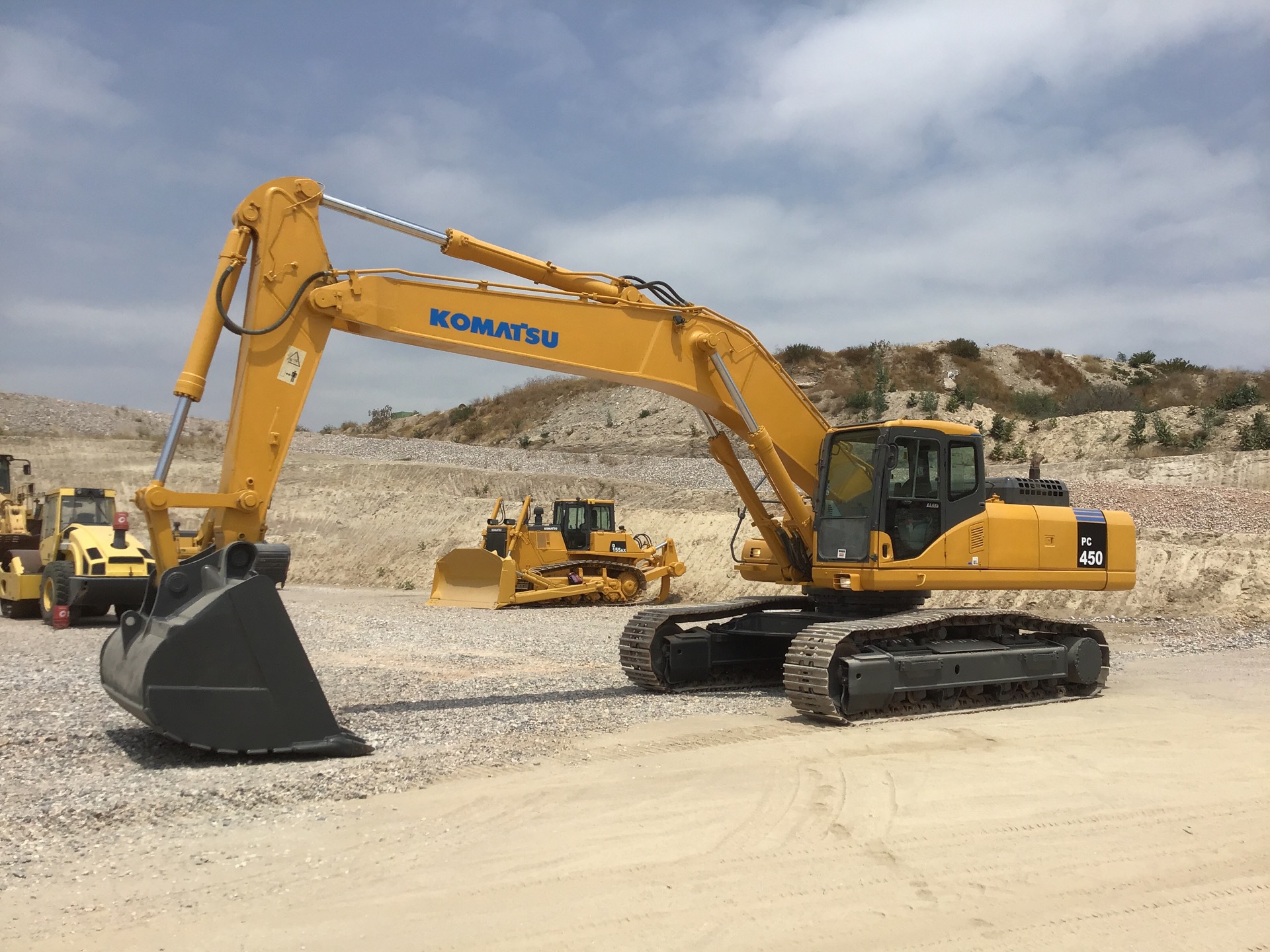 2005 Komatsu PC450-7 Track Excavator