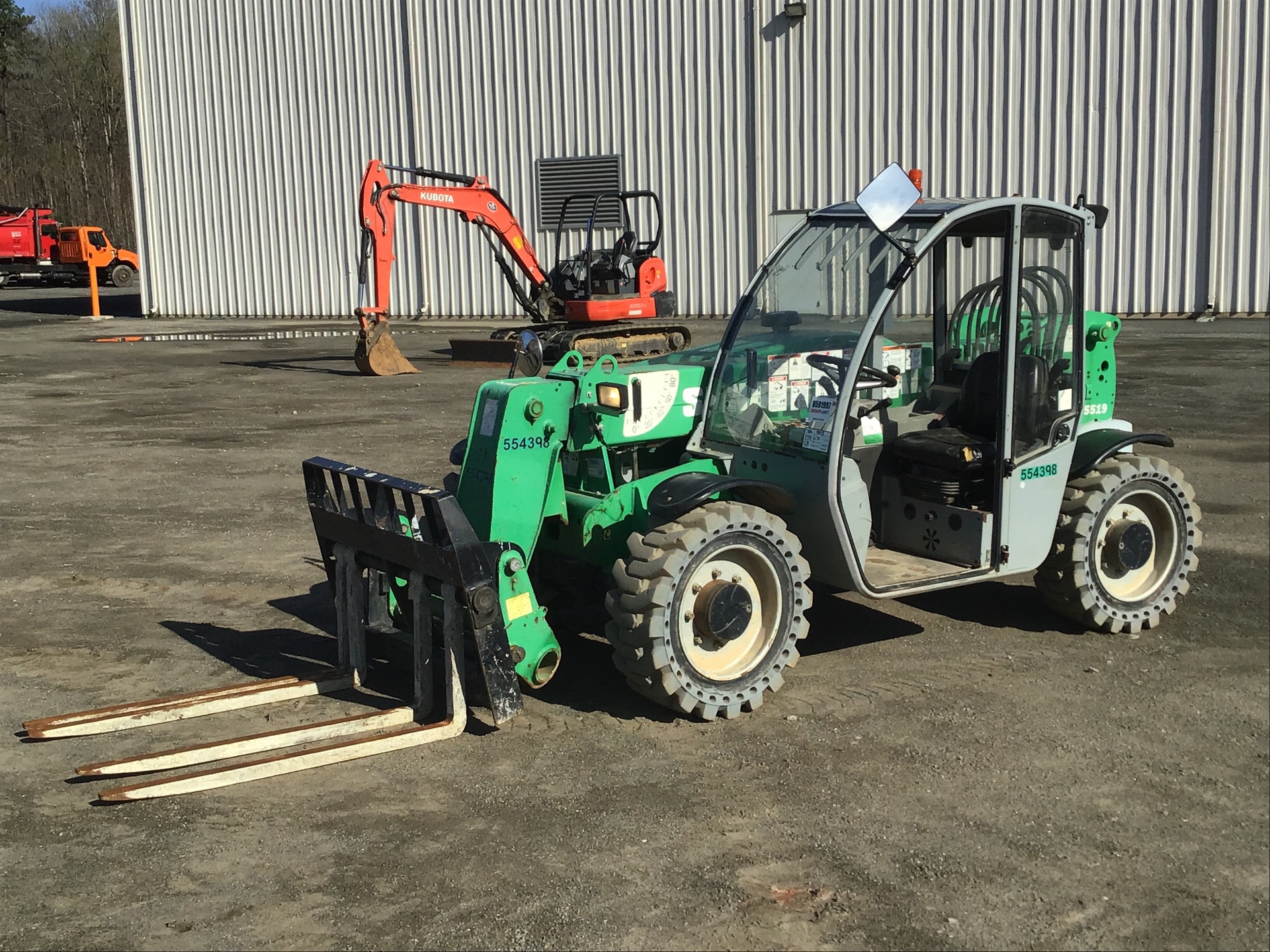 2013 Terex/Genie GTH-5519 Telehandler