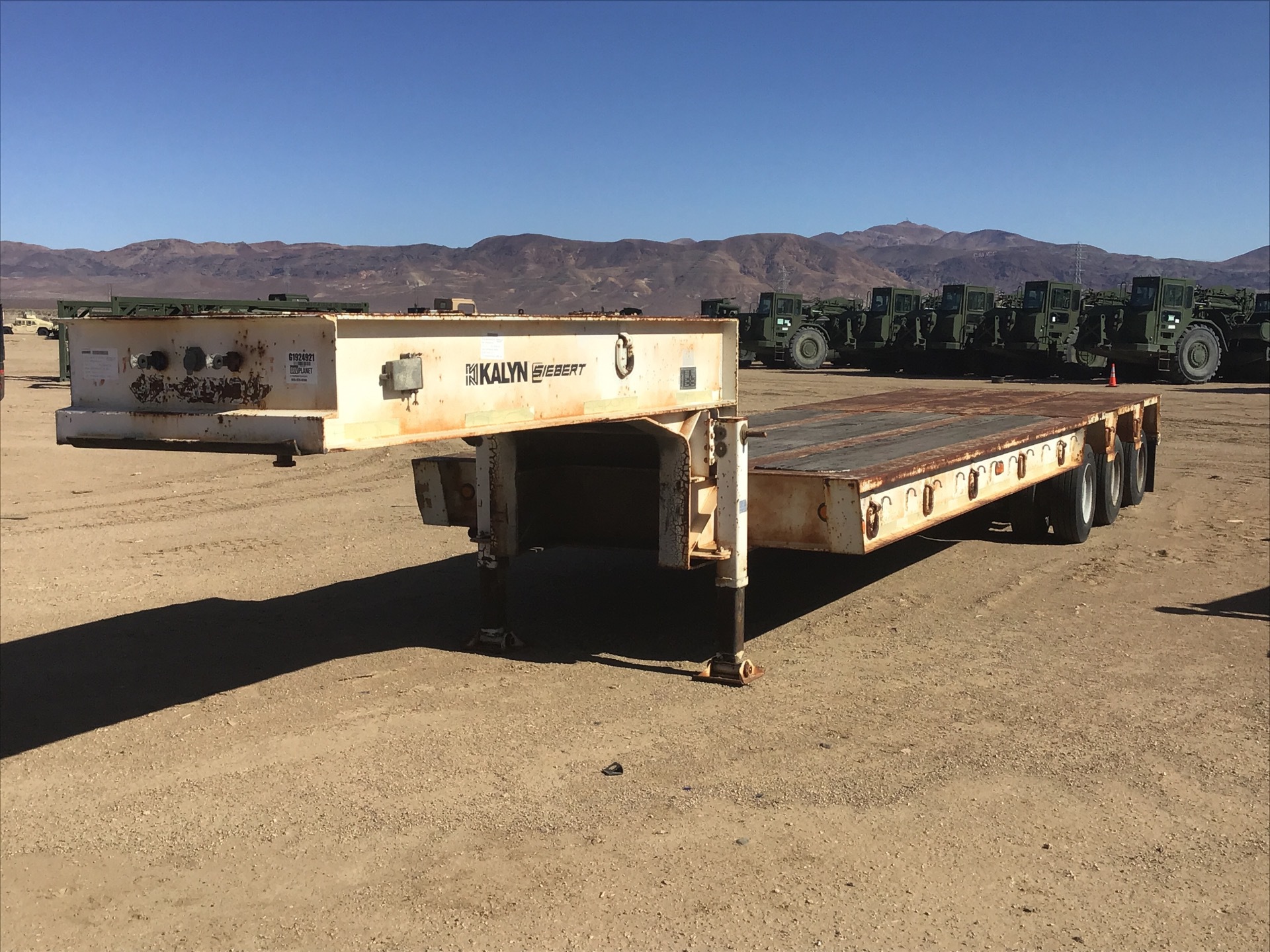 1994 Kayln/Siebert LB-3-35T Lowboy Trailer