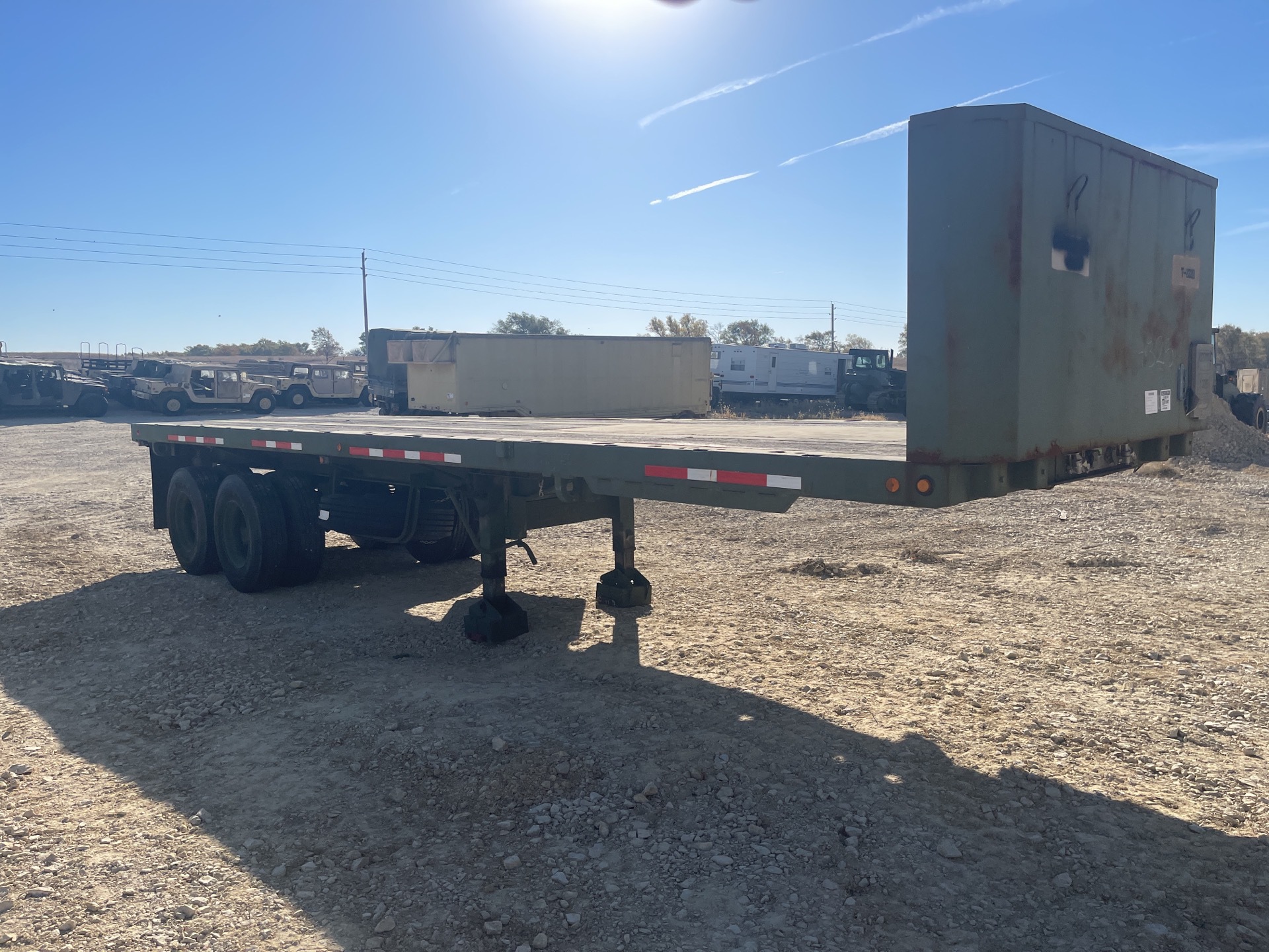 1992 Dynaweld M871A2R Flatbed Trailer