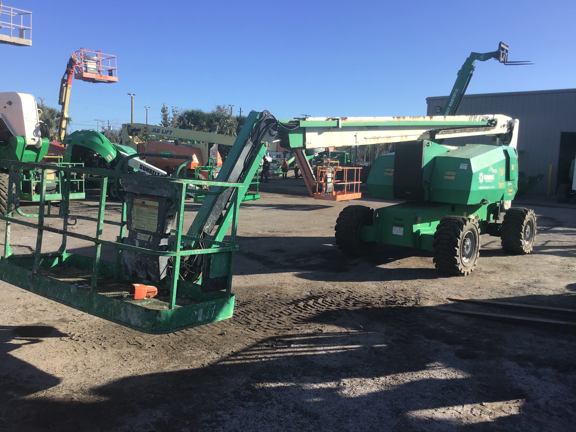 2013 JLG 800AJ 4WD Diesel Articulating Boom Lift