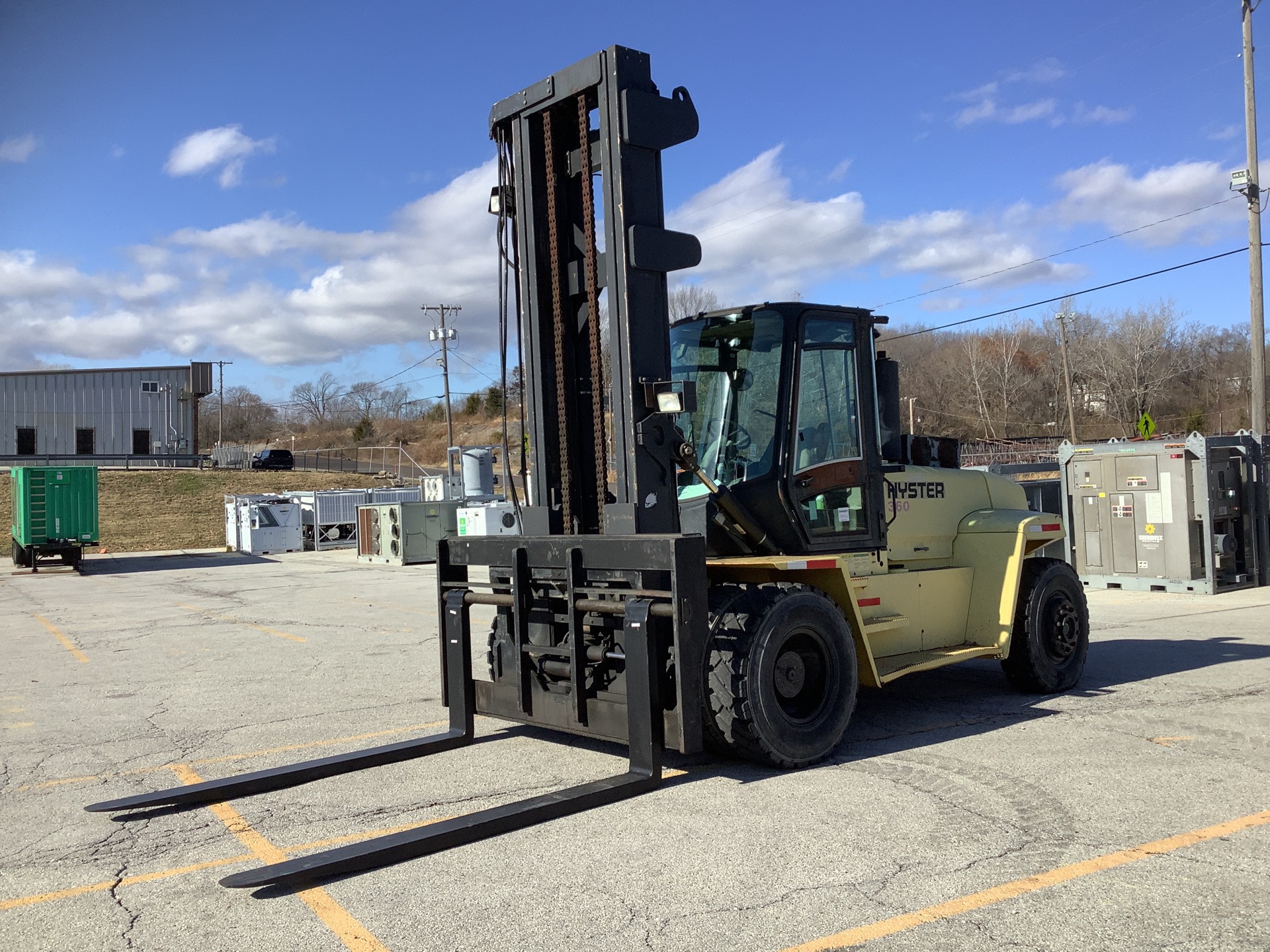 2005 Hyster H360HD 35300 lb Pneumatic Tire Forklift