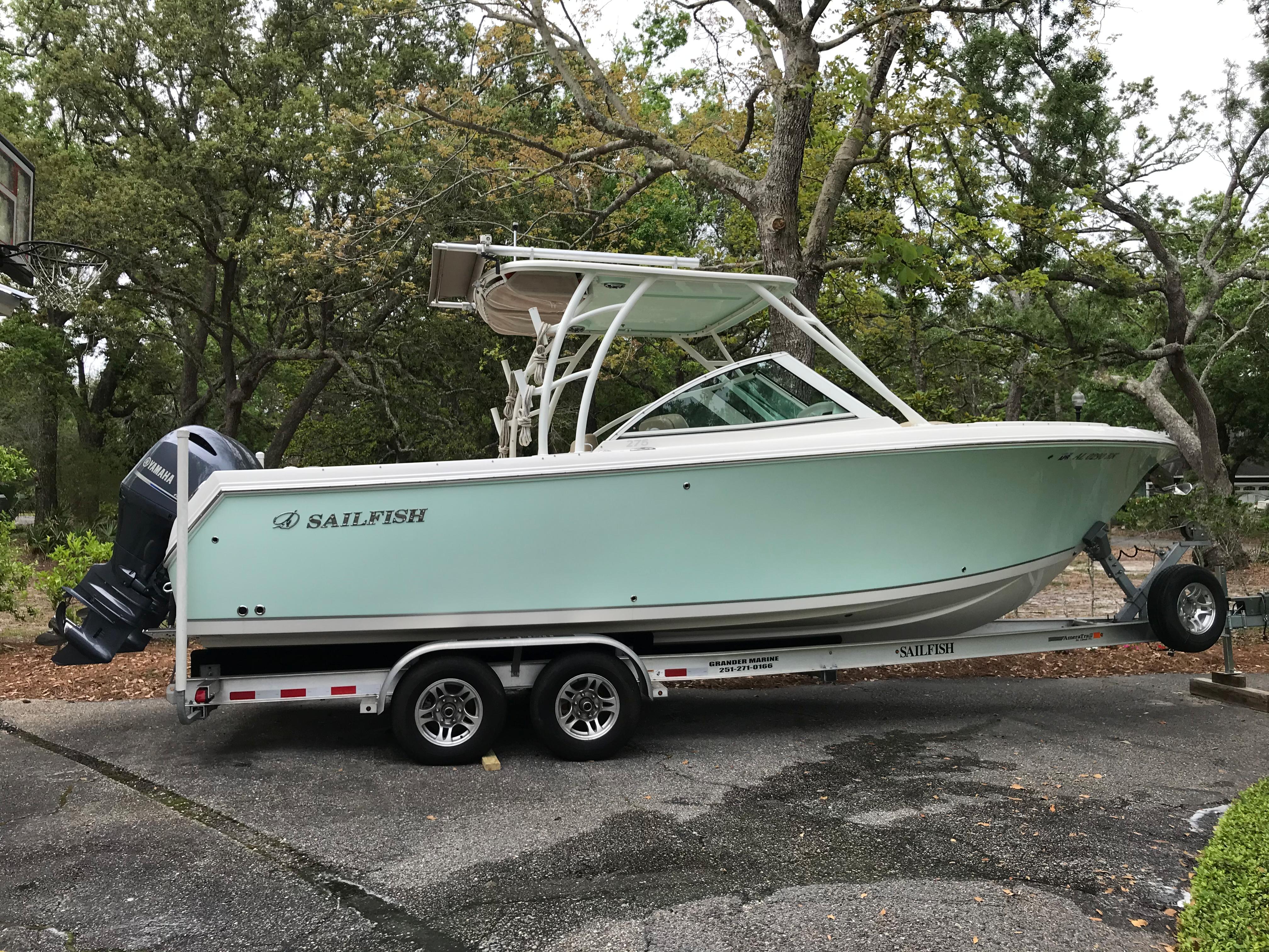 2019 Sailfish 275 DC