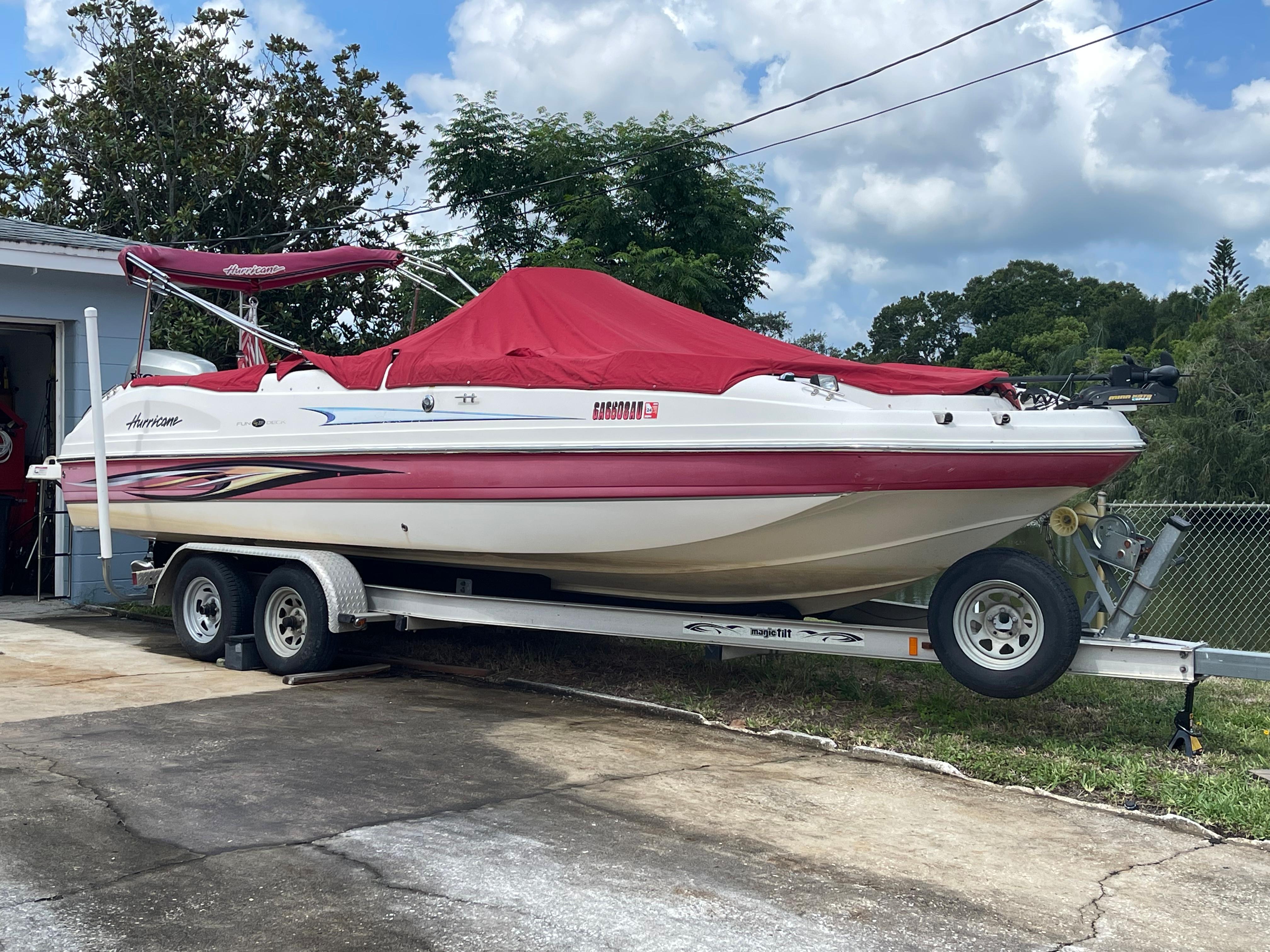 2010 Hurricane Deck Boat