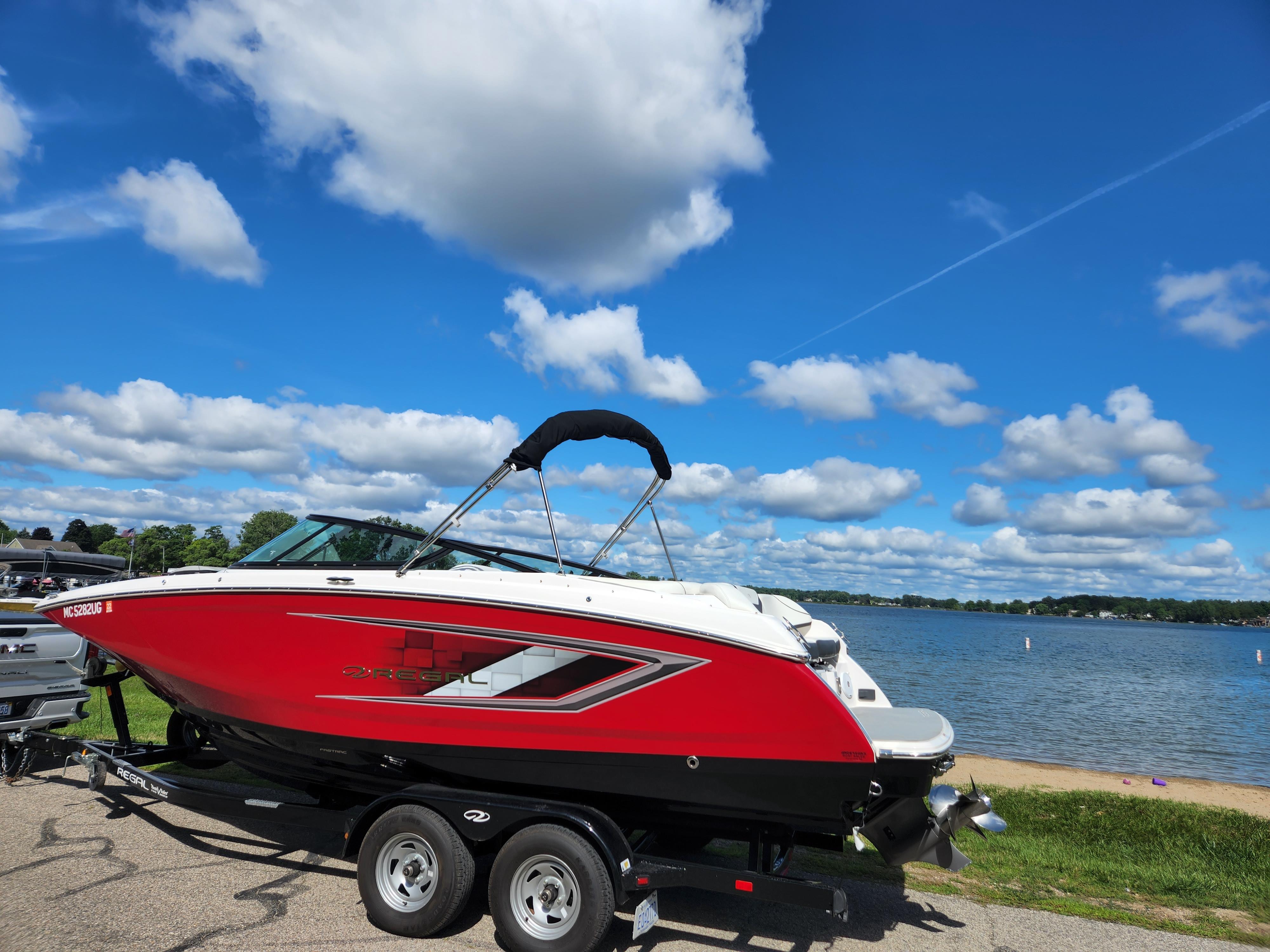 2019 Regal 22 FasDeck