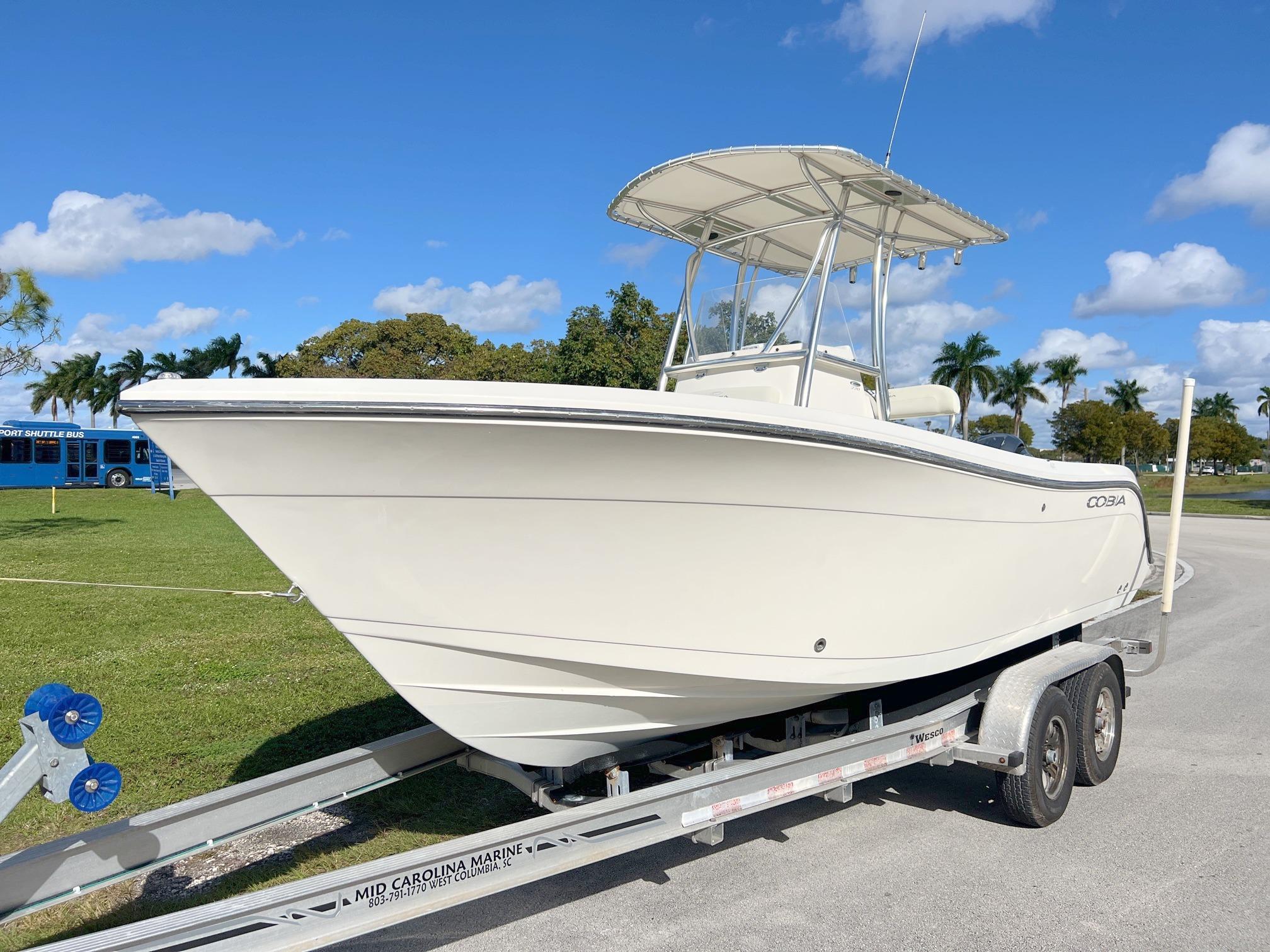 2018 Cobia 220 Center Console