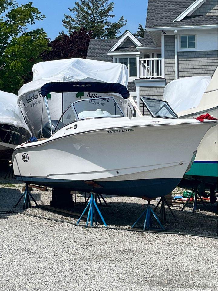 2018 Sea Hunt Escape 211 LE