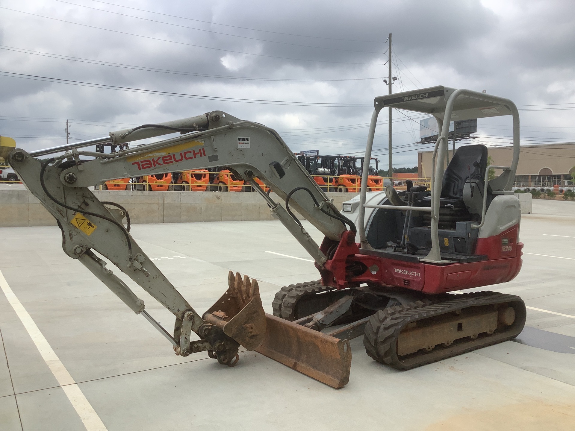 2015 Takeuchi TB240R Mini Excavator (Inoperable)